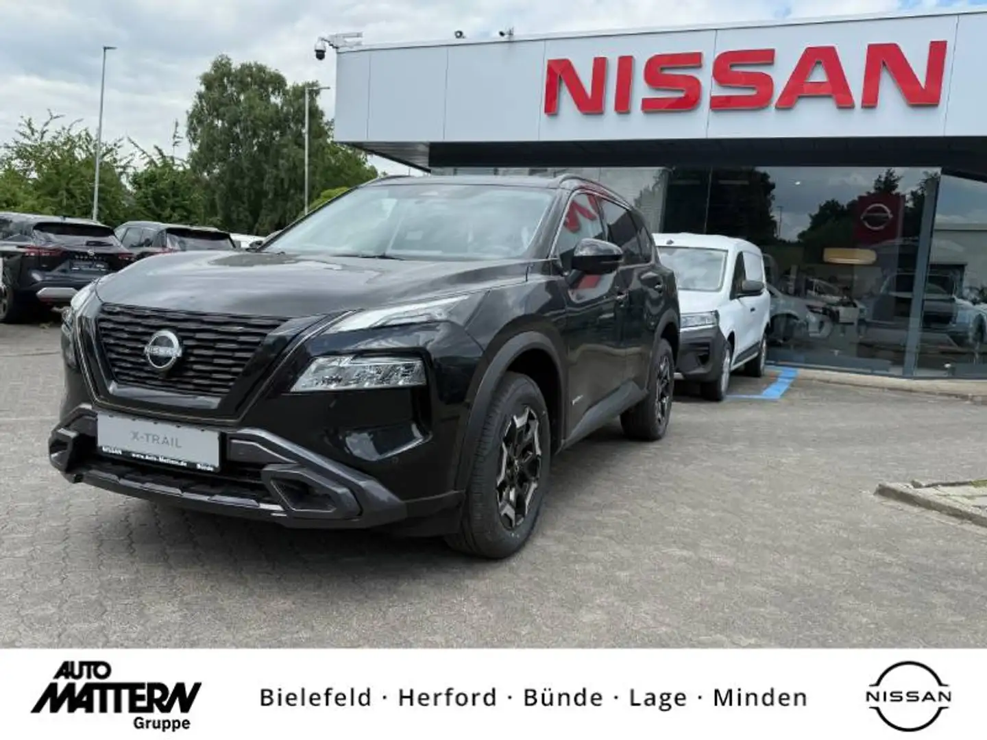 Nissan X-Trail 💥 N-Trek e-4orce 4x4 / Pro Pilot / LED / 360 ° 💥 Schwarz - 1