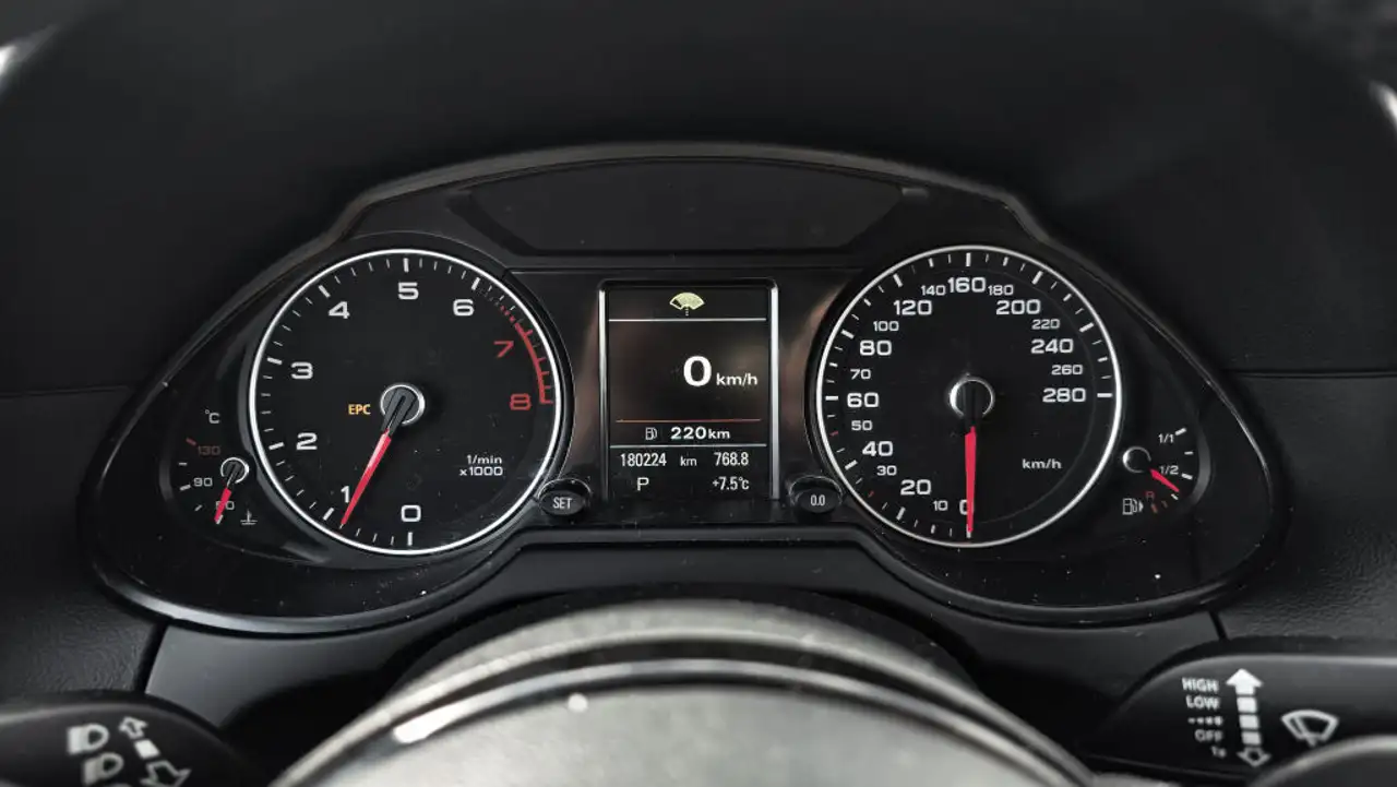 Audi Q5 снимка Audi Q5