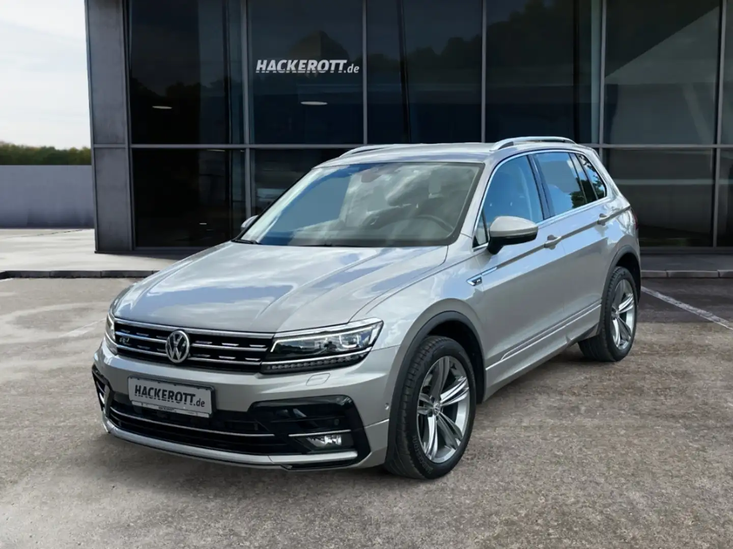 Volkswagen Tiguan Highline 4Motion 2.0 TSI  *ab 3,99%* LED Navi AHK Silber - 1