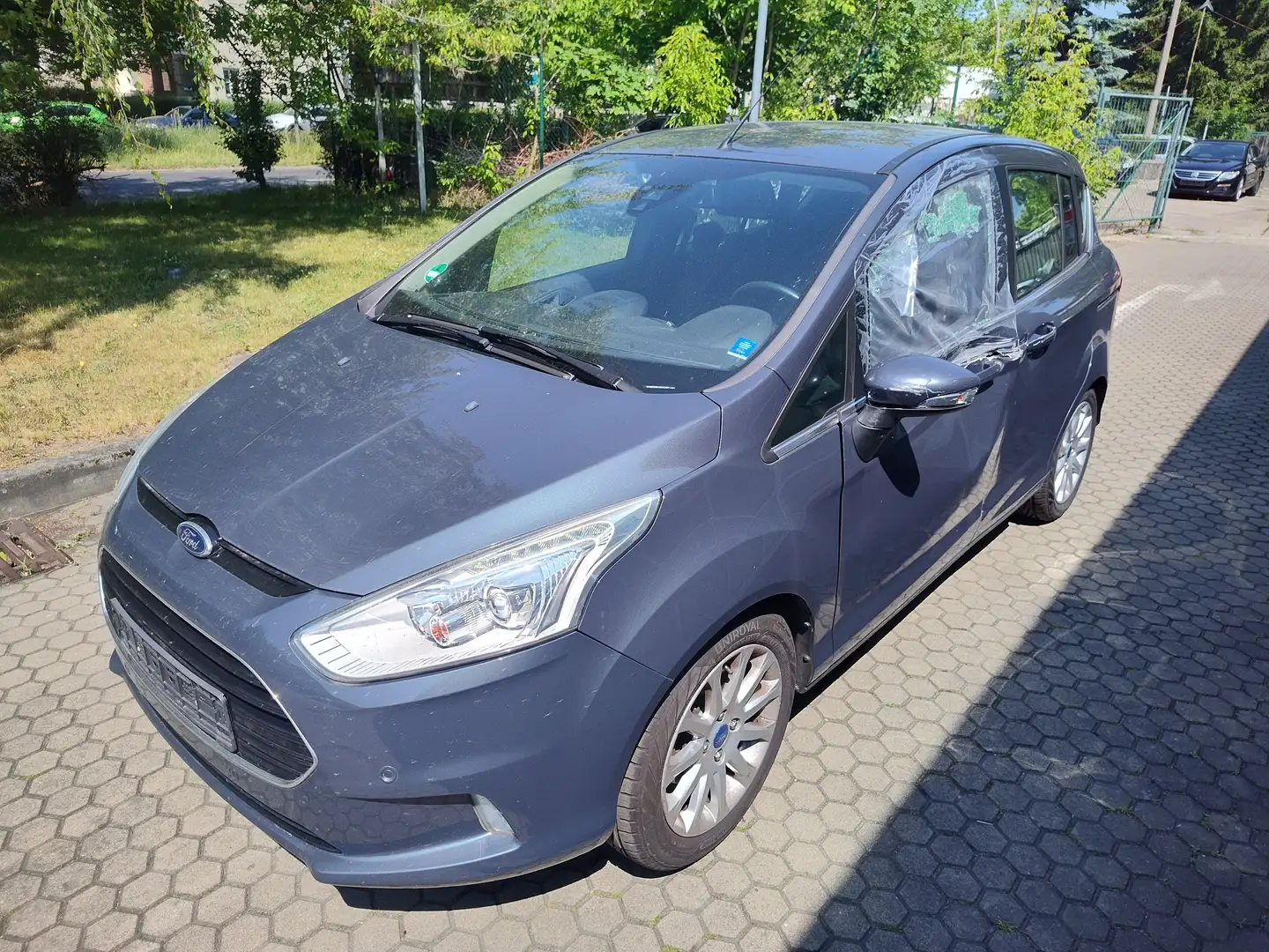 Ford B-Max Titanium + - 2