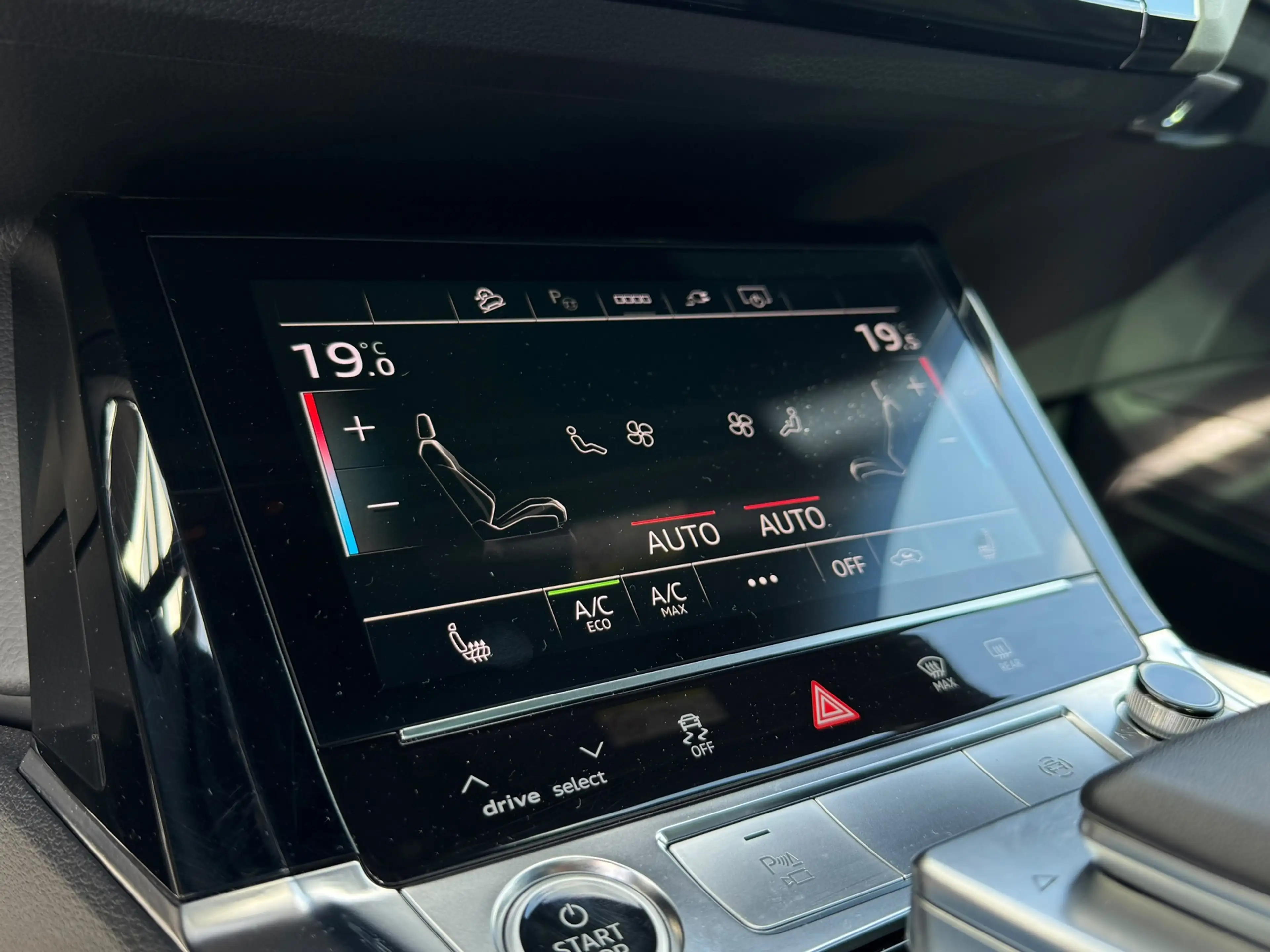 Audi e-tron Sportback 55 | SOH 94% | Panorama | 21'' | Zwart O — photo 14
