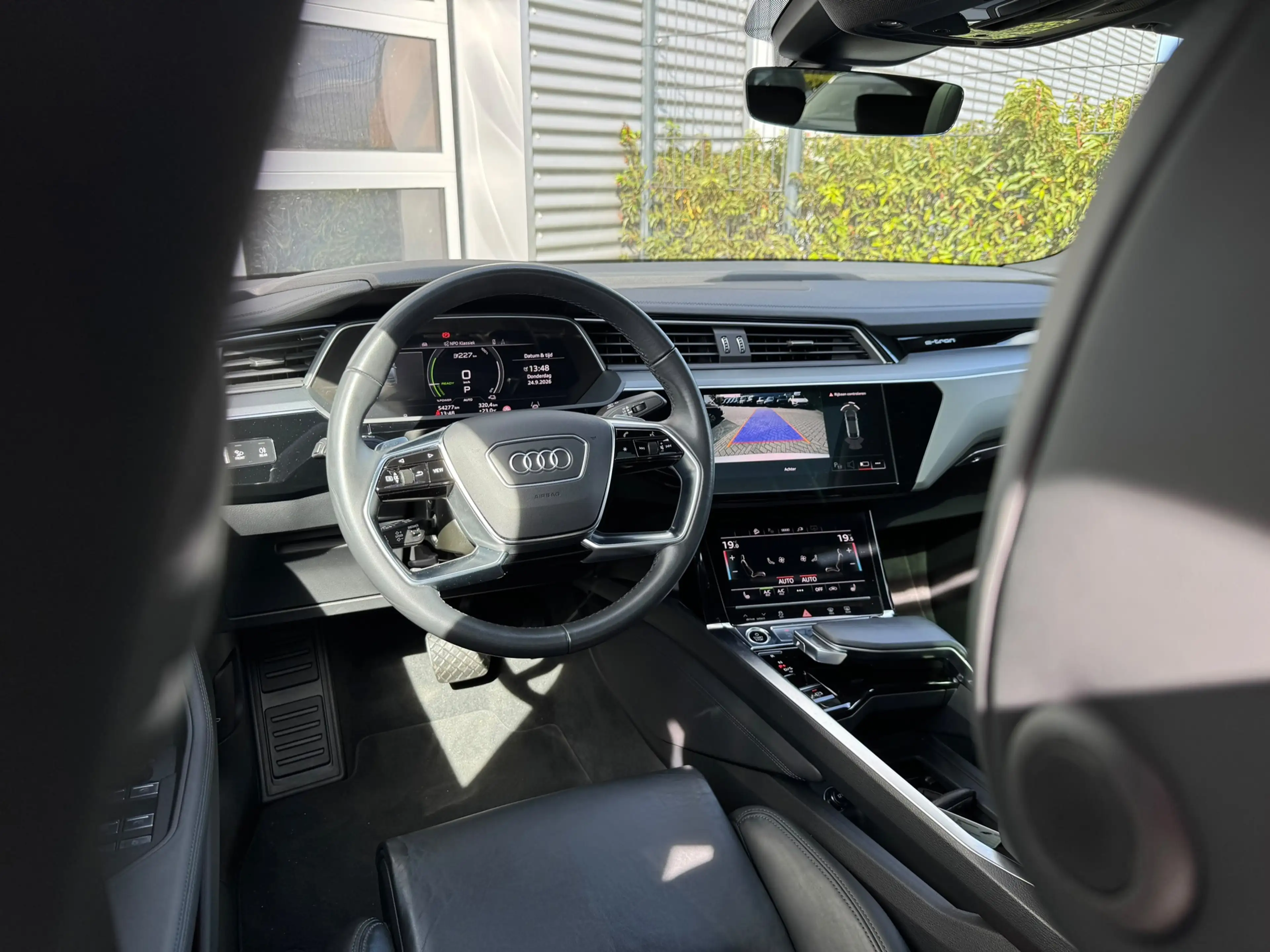 Audi e-tron Sportback 55 | SOH 94% | Panorama | 21'' | Zwart O — photo 6