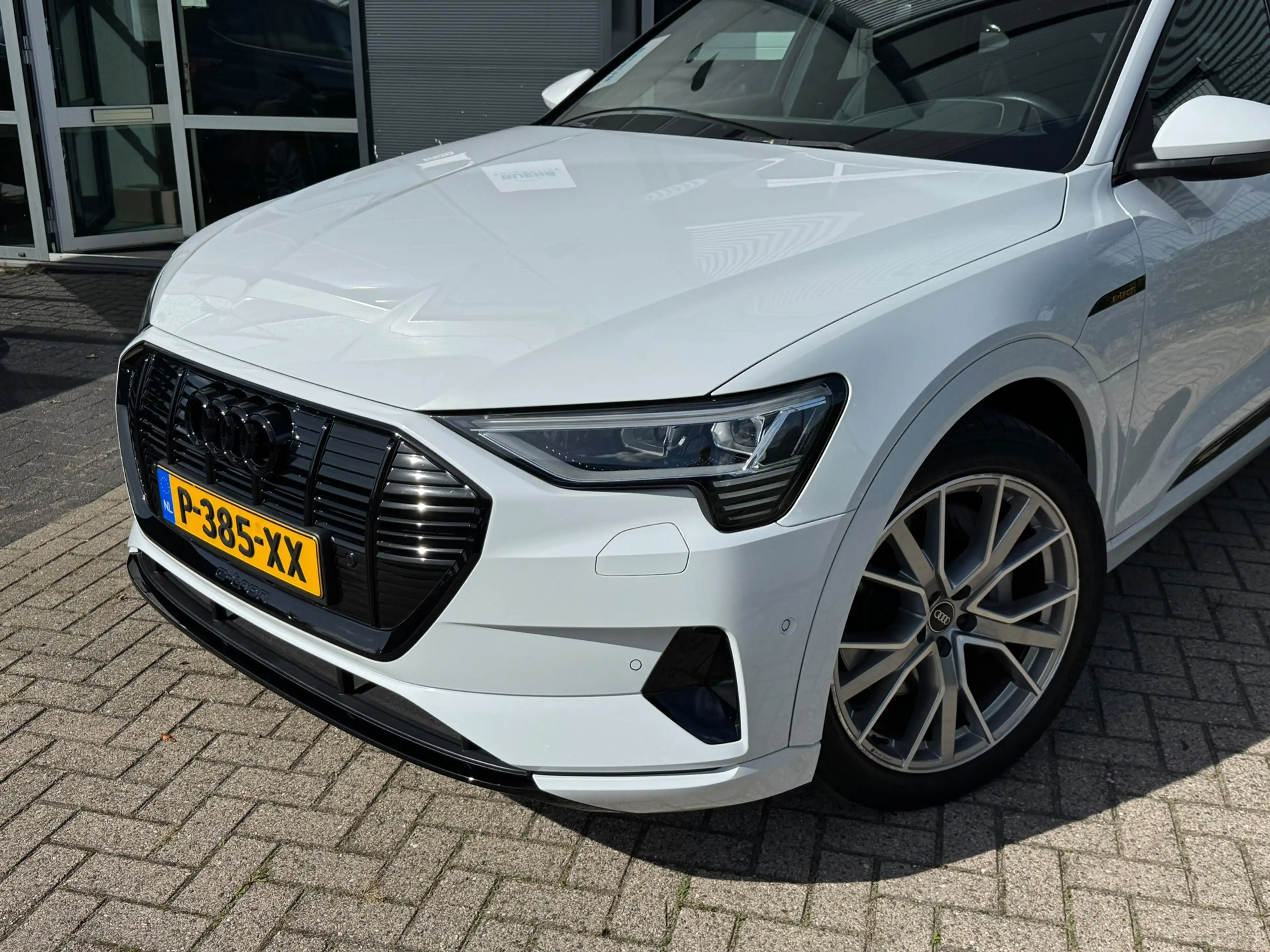 Audi e-tron Sportback 55 | SOH 94% | Panorama | 21'' | Zwart O — photo 9