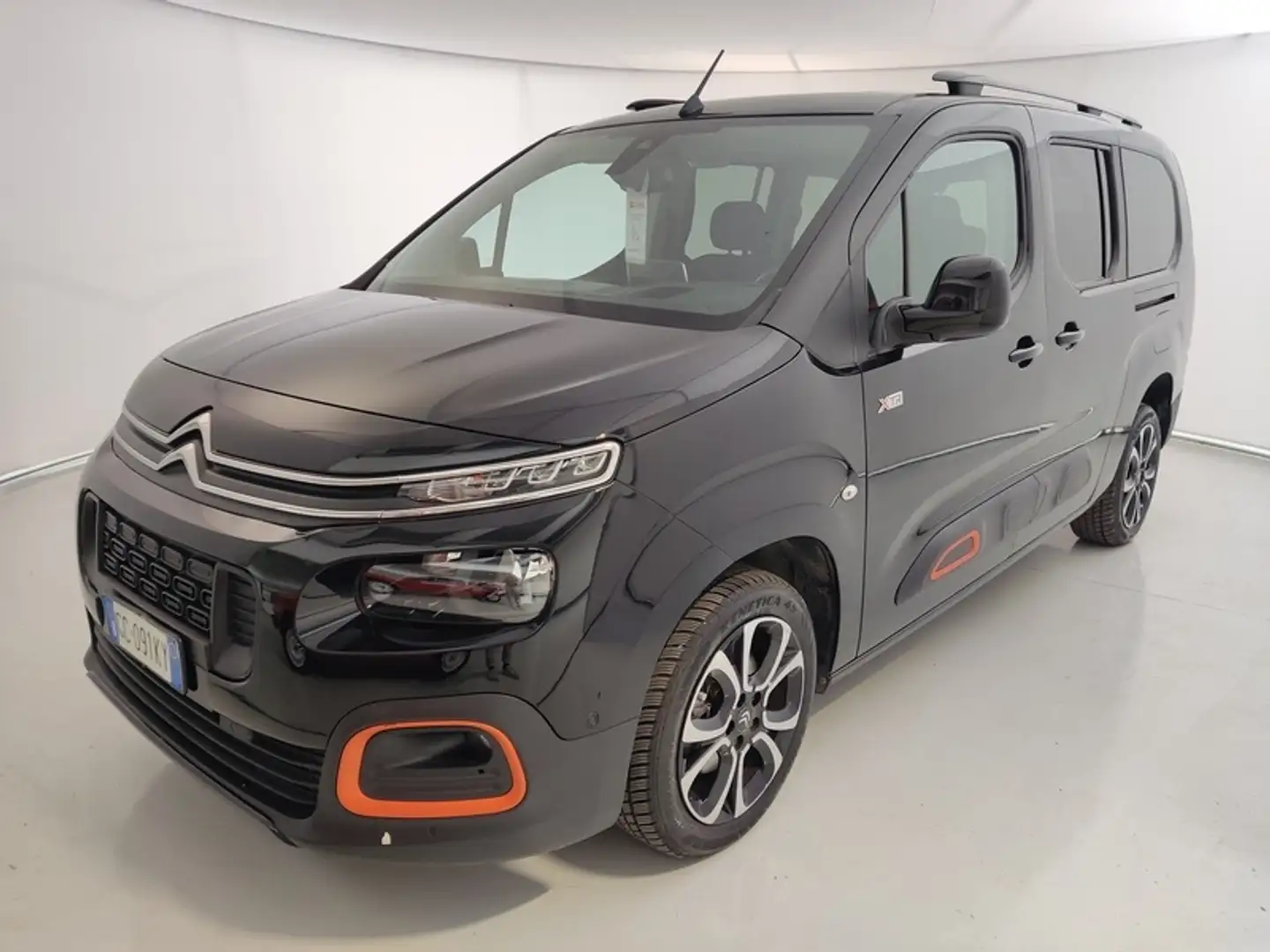Citroen Berlingo XL 1.5 BlueHDi Shine Чорний - 1