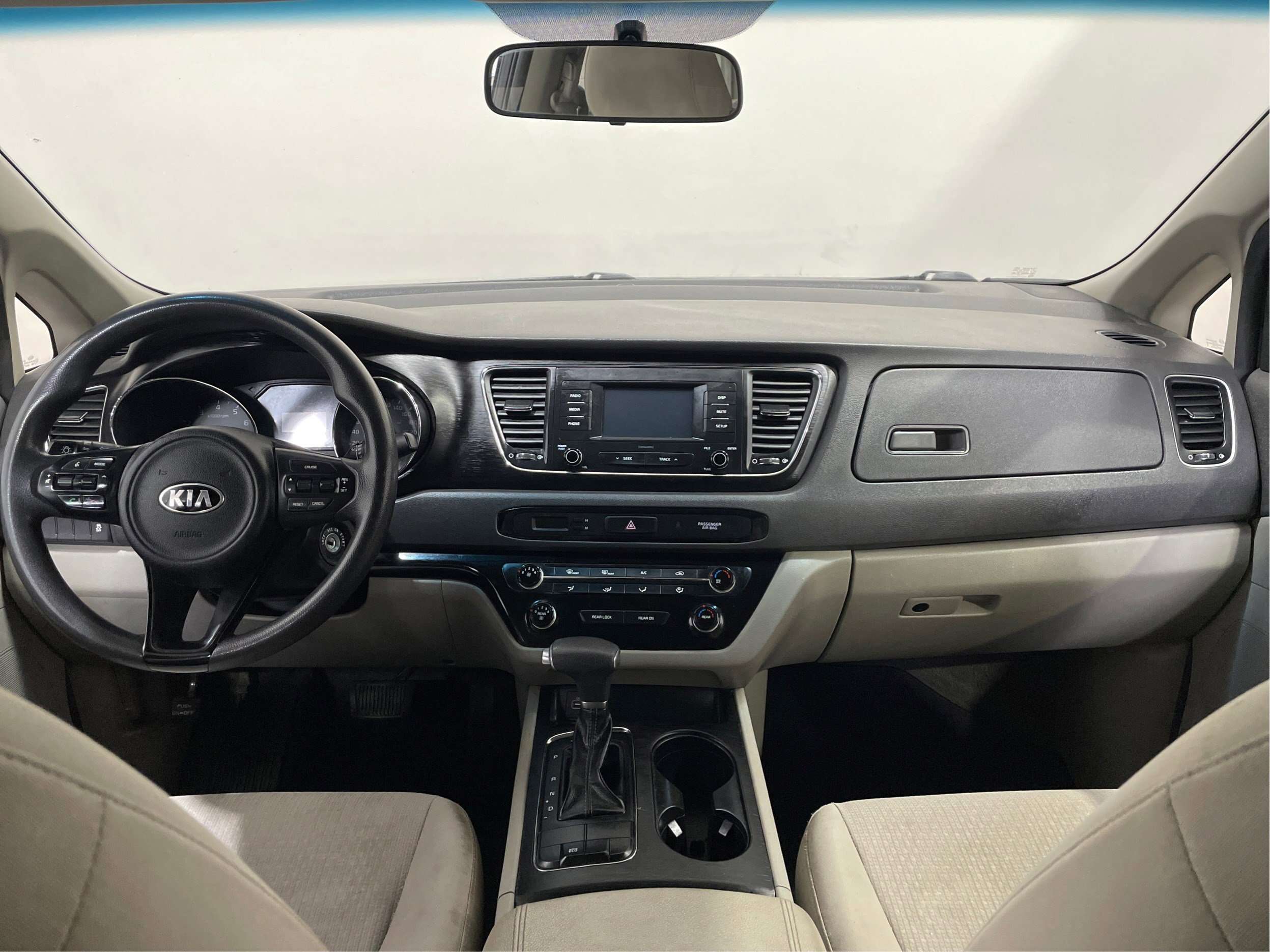 2018 Kia Sedona L A/C 7 places — снимка 1