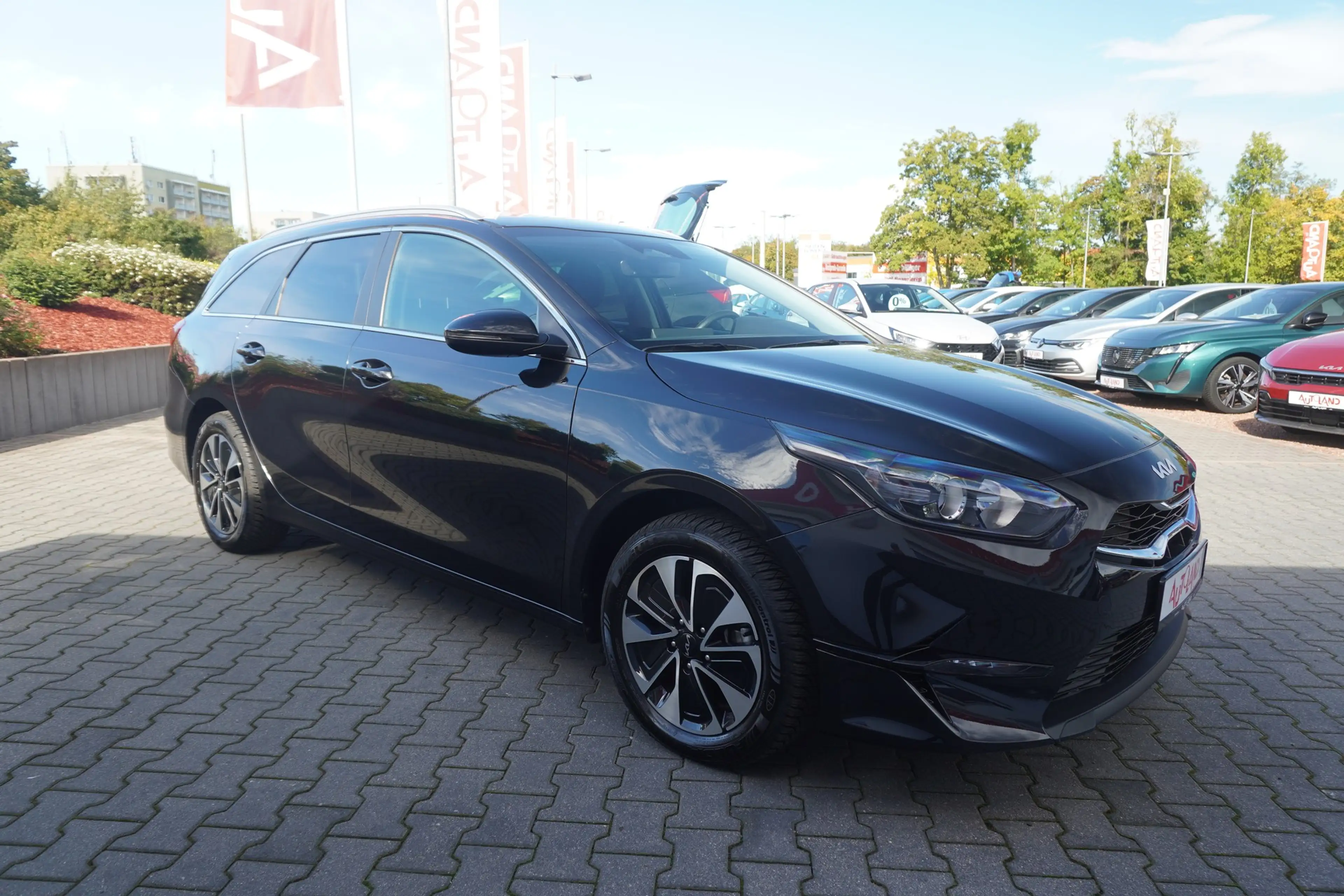 Kia Ceed SW / cee'd SW Ceed SW 1.5 T-GDI Navi Sitzheizung DAB Kamera — photo 7