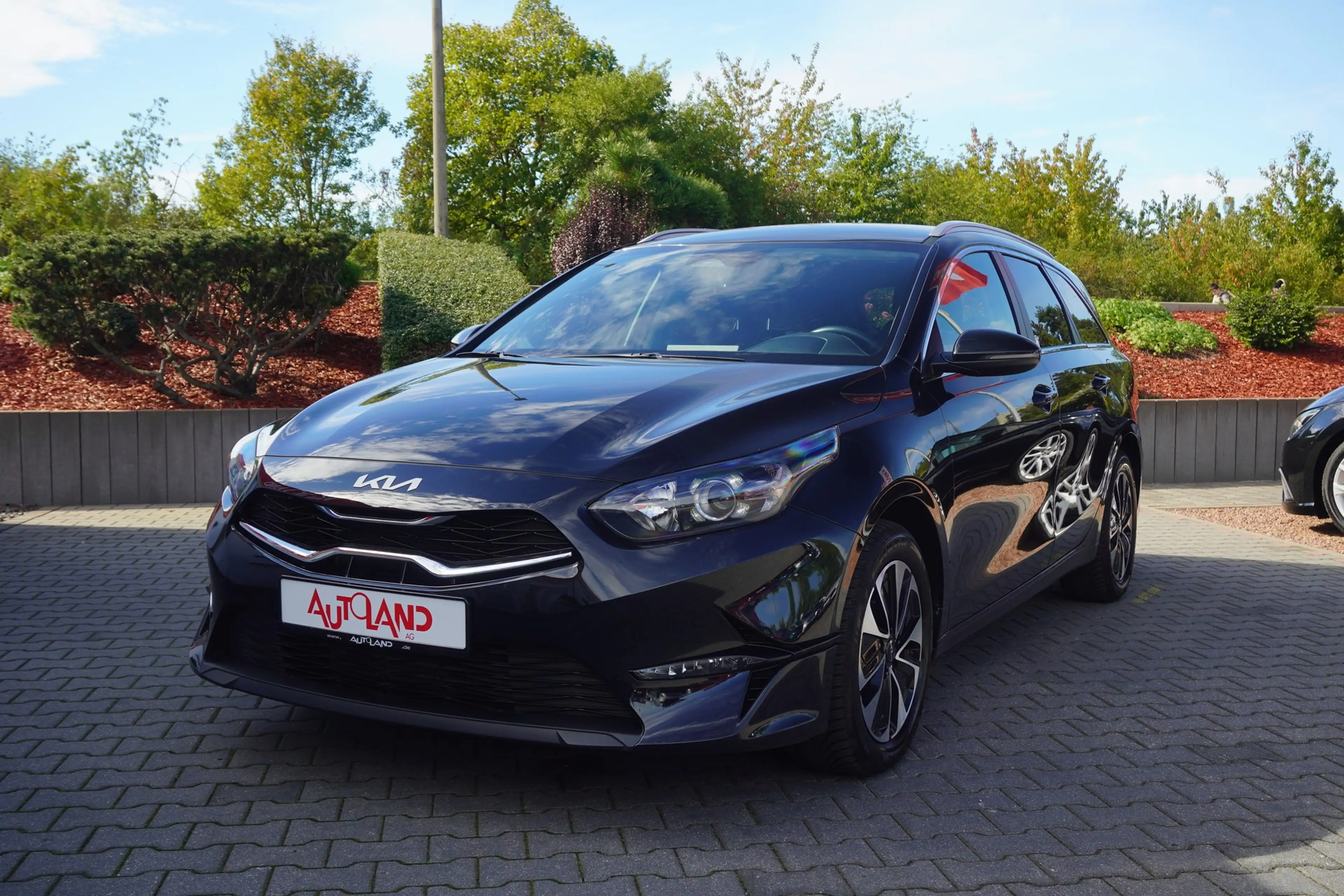 Kia Ceed SW / cee'd SW Ceed SW 1.5 T-GDI Navi Sitzheizung DAB Kamera — photo 2