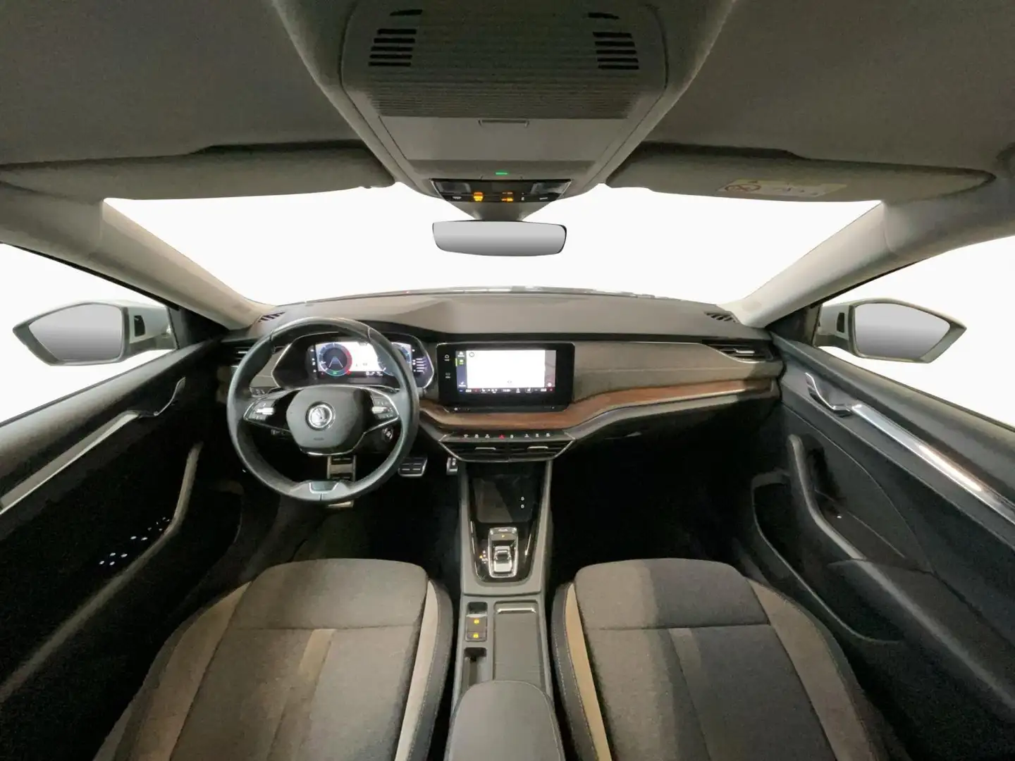 Skoda Octavia Combi+Scout+DSG+4x4+AHK Gris - 2