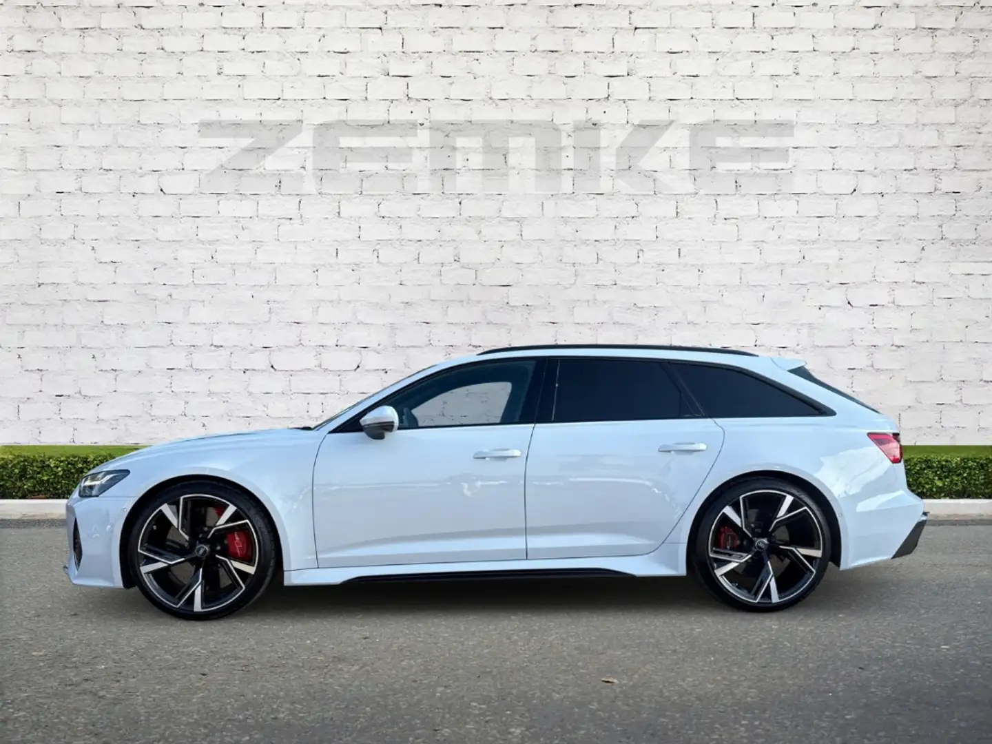 Audi RS6 Avant 4.0 TFSI quattro StandHZG Navi Leder Digital Weiß - 2