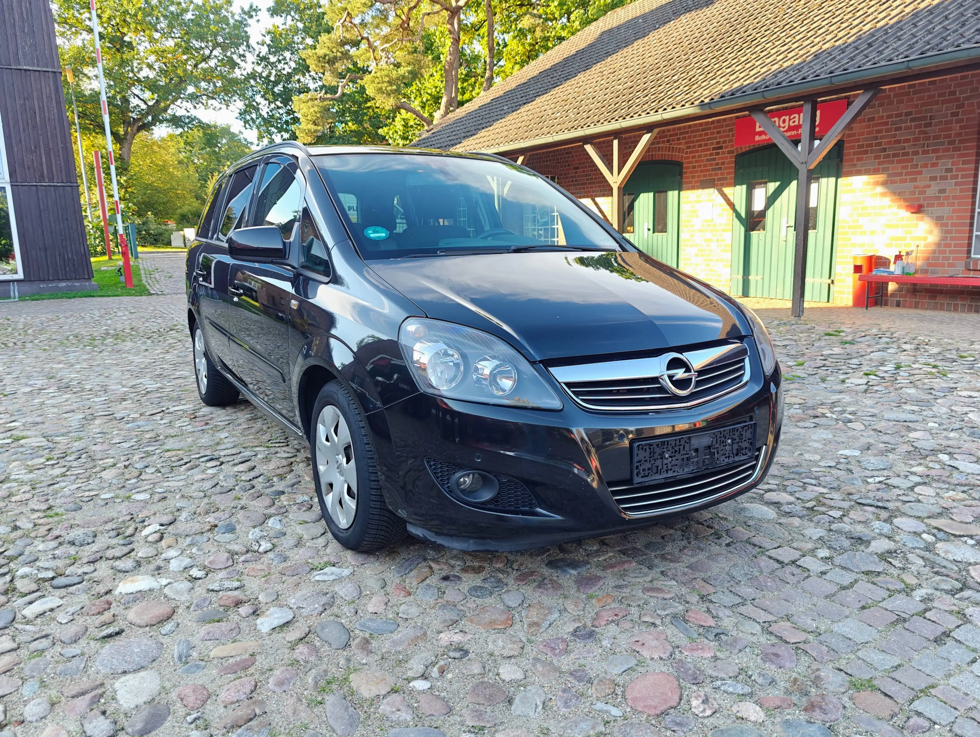 Opel Zafira Family 1,7 CDTI 6 Gang Schaltgetriebe/ Navigation / Klimaautomatik — photo 2