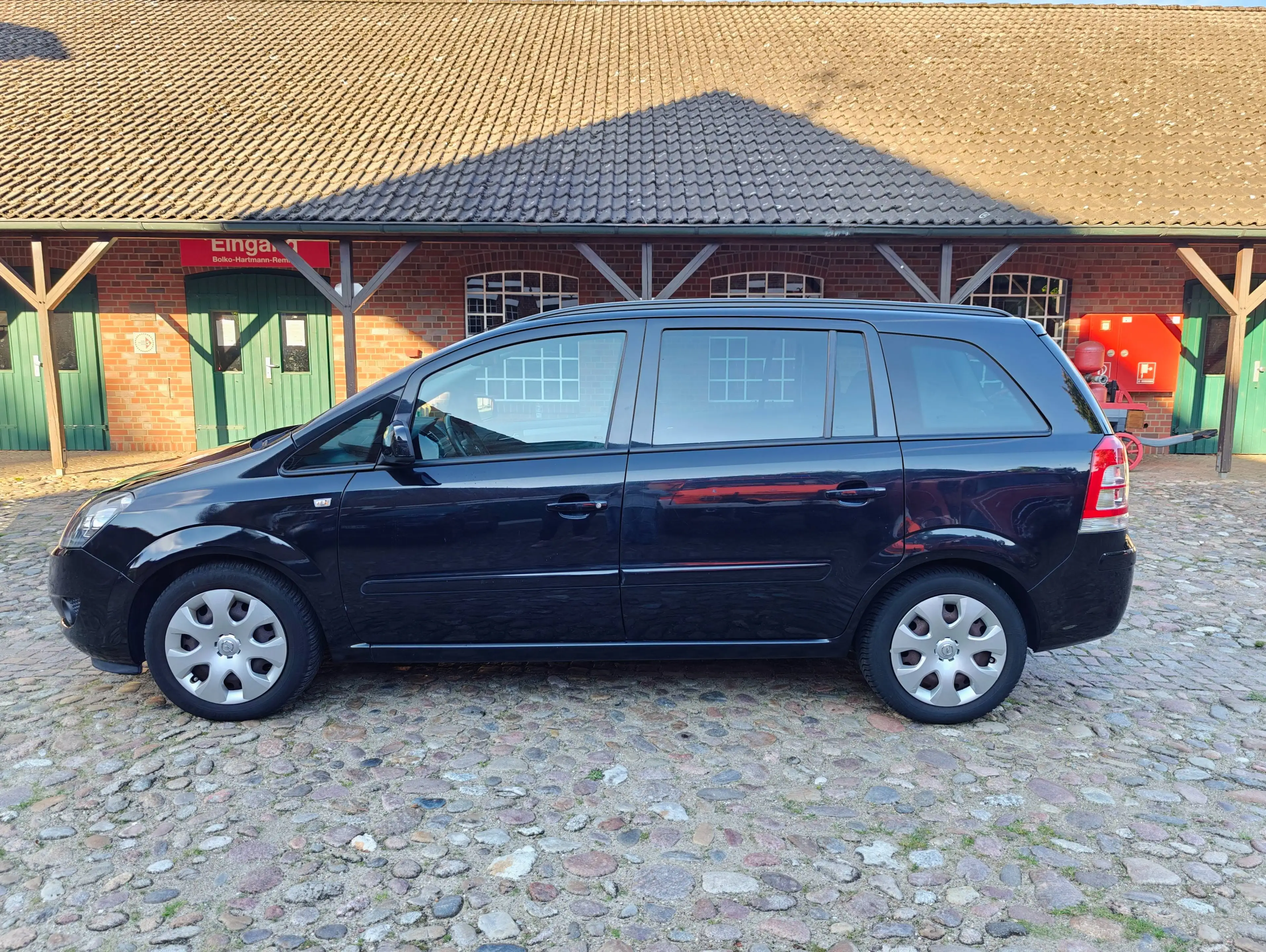 Opel Zafira Family 1,7 CDTI 6 Gang Schaltgetriebe/ Navigation / Klimaautomatik — photo 5