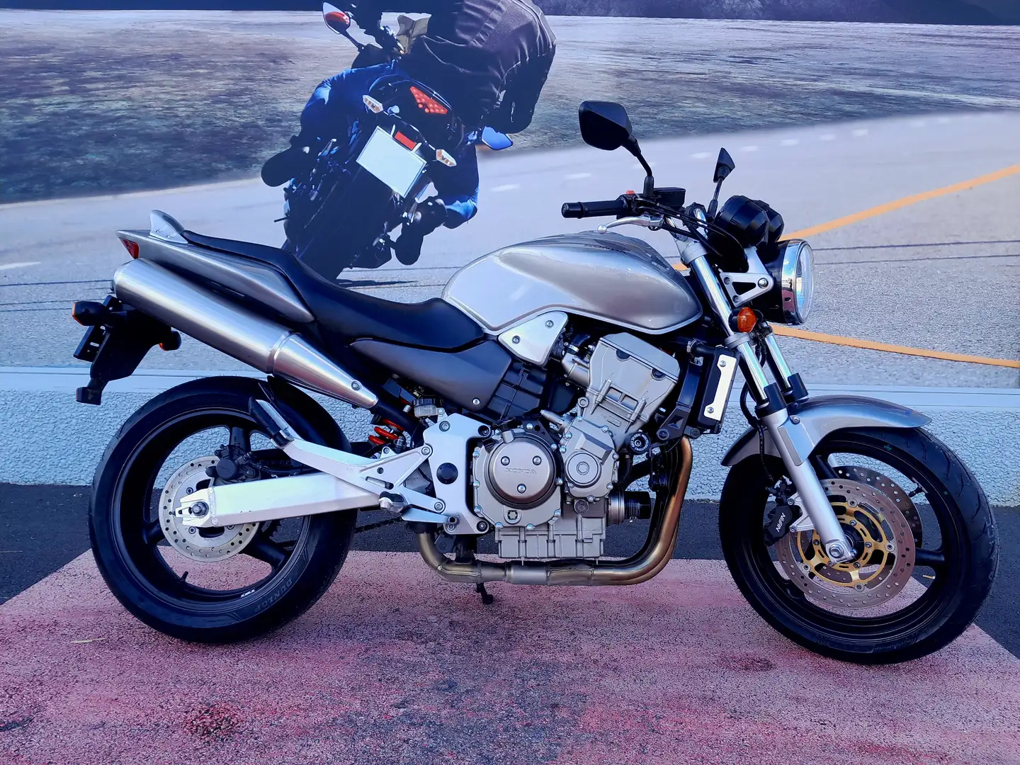 Honda Hornet Zilver - 1