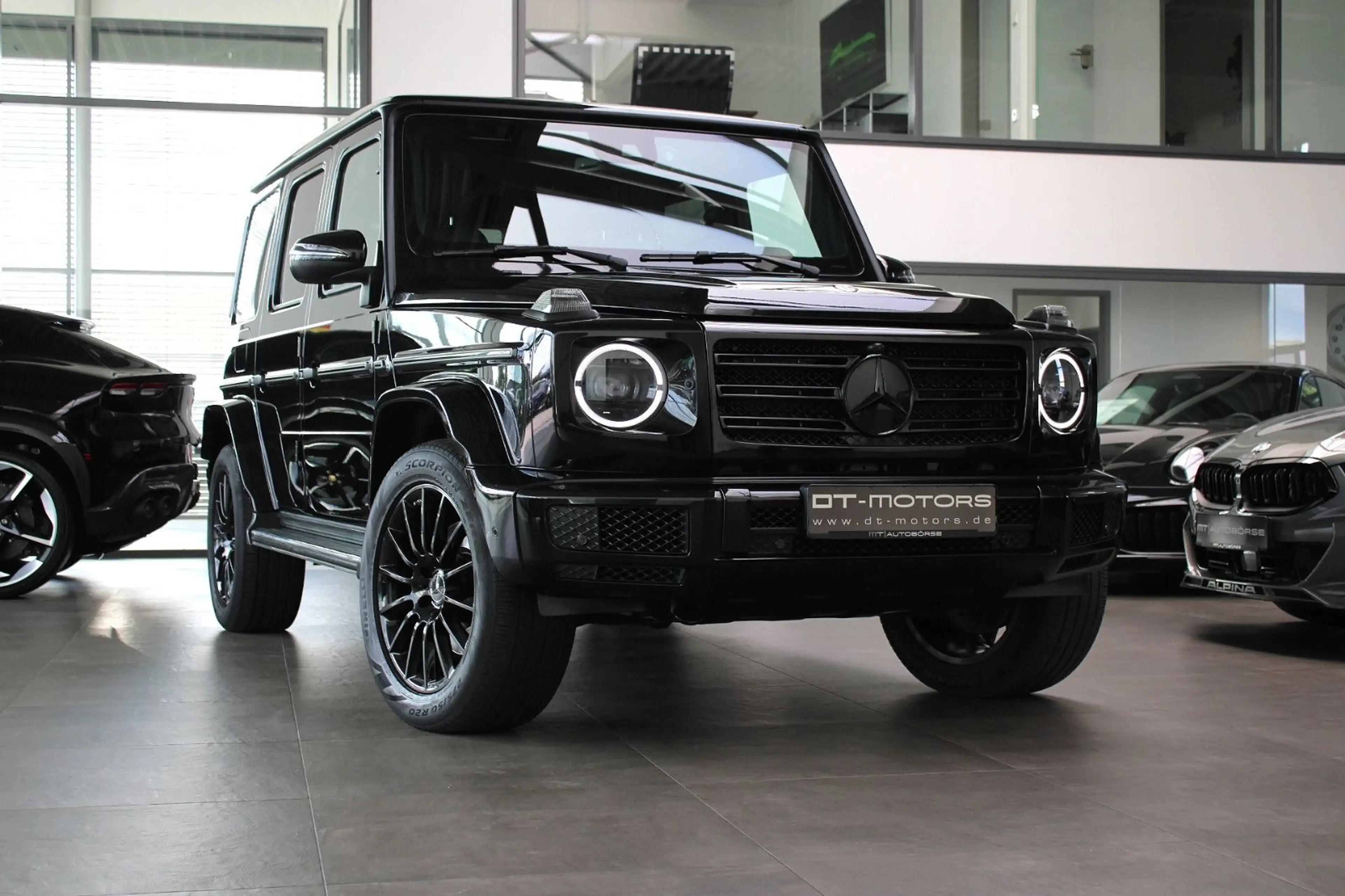 Mercedes-Benz G 350 D AMG-LINE AHK/WIDESCREEN/NIGHT/LED/GSD/20" — photo 6