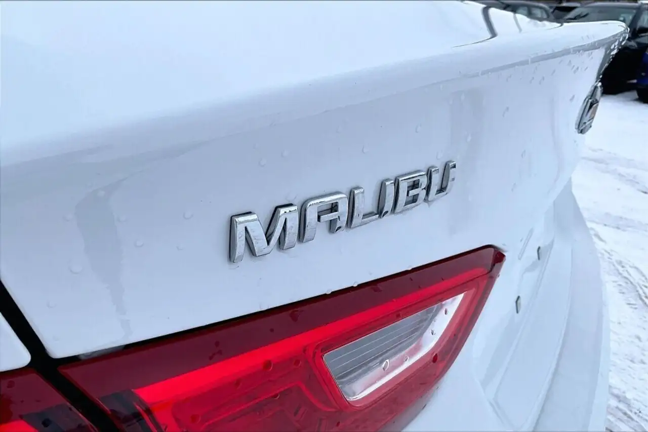 Chevrolet Malibu снимка Chevrolet Malibu