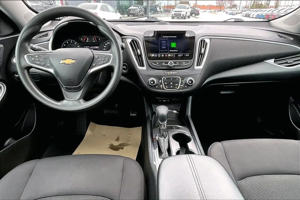 Chevrolet Malibu снимка Chevrolet Malibu