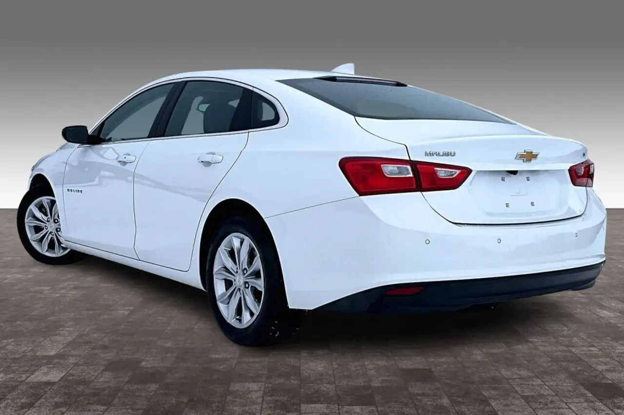 Chevrolet Malibu снимка Chevrolet Malibu