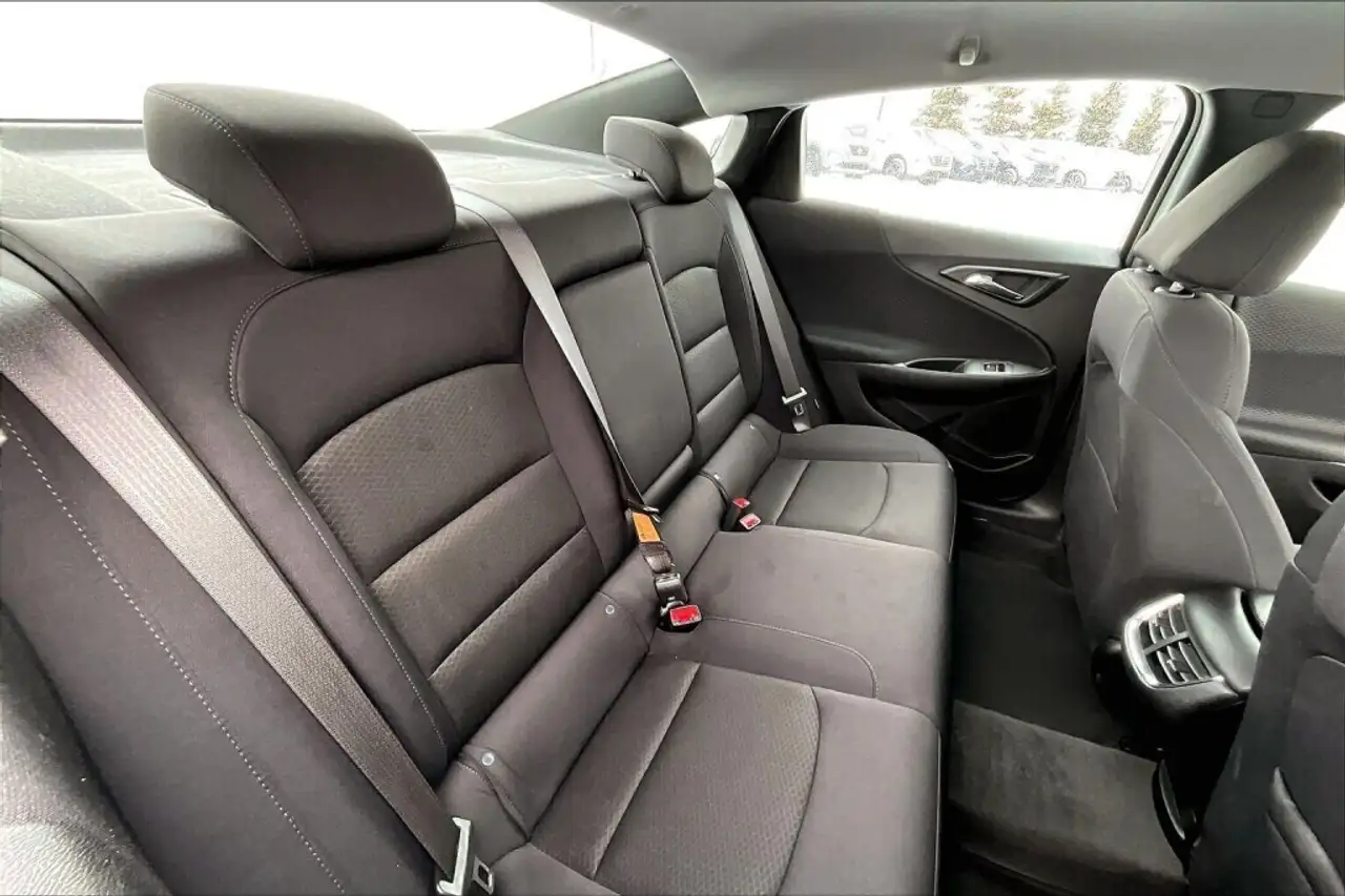 Chevrolet Malibu снимка Chevrolet Malibu