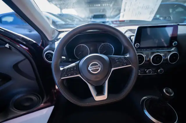Nissan Juke view 12