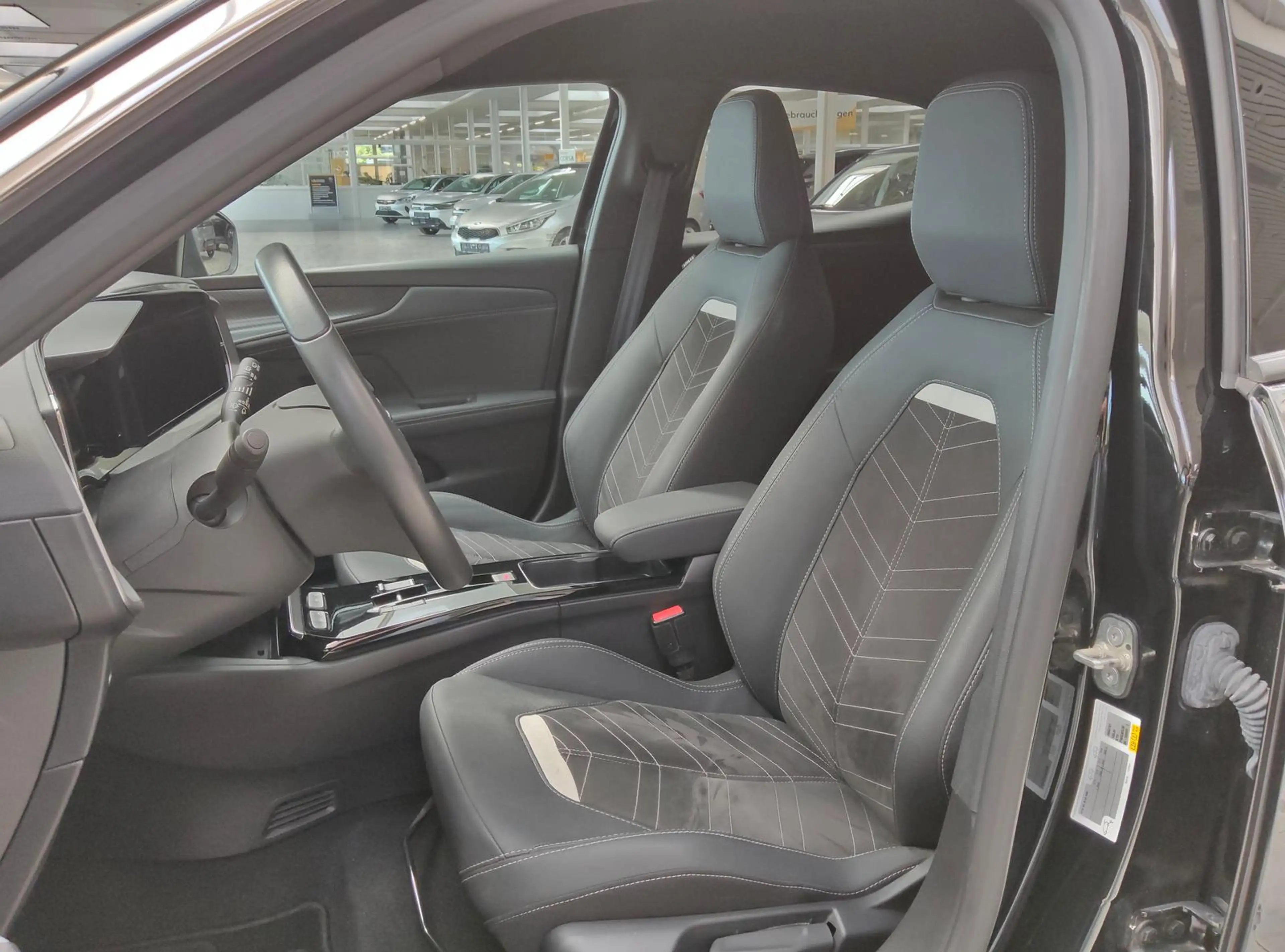 Opel Mokka-E ULTIMATE 100KW AT — photo 11