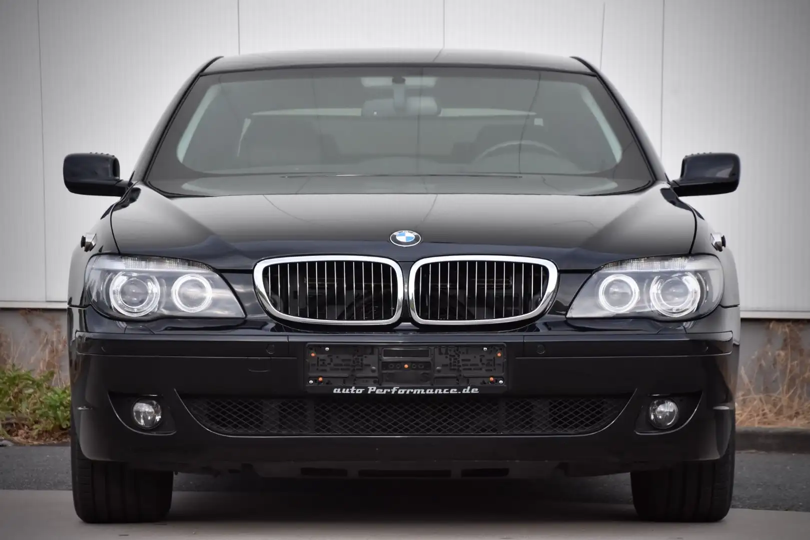 BMW 760 Li ORIGINAL Security Armoured Gepanzert B6 B7 Чорний - 2