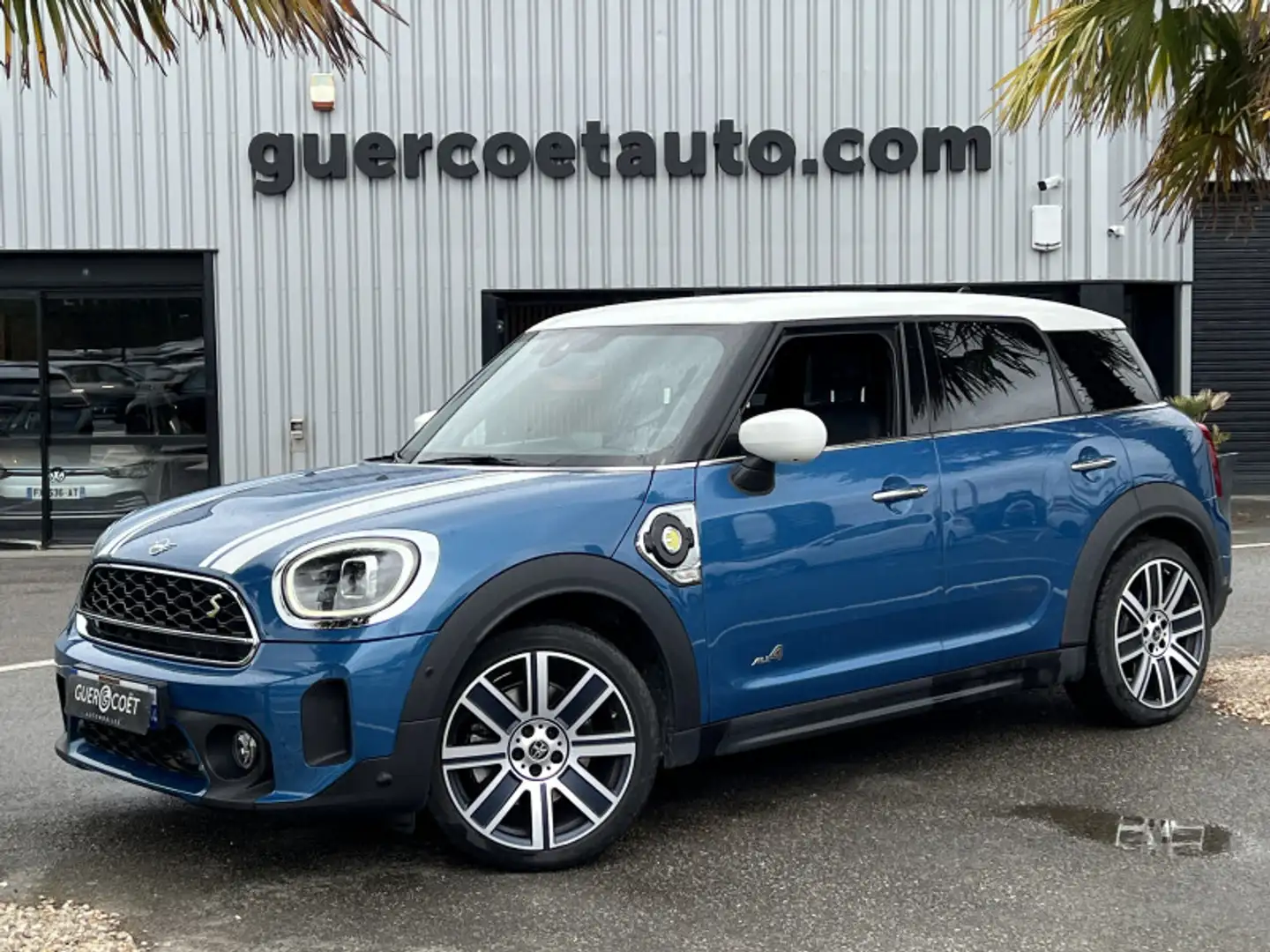 MINI Countryman C COOPER SE  125CH + 95CH YOURS ALL4 BVA6 Bleu - 1