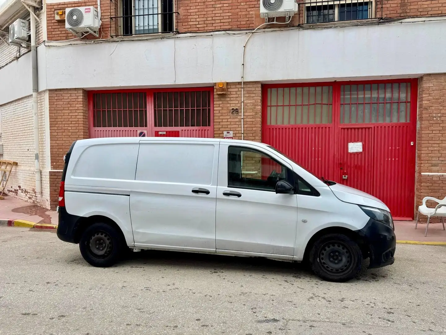 Mercedes-Benz Vito Vito Furgón 111CDI Compacta 116 Blanco - 1