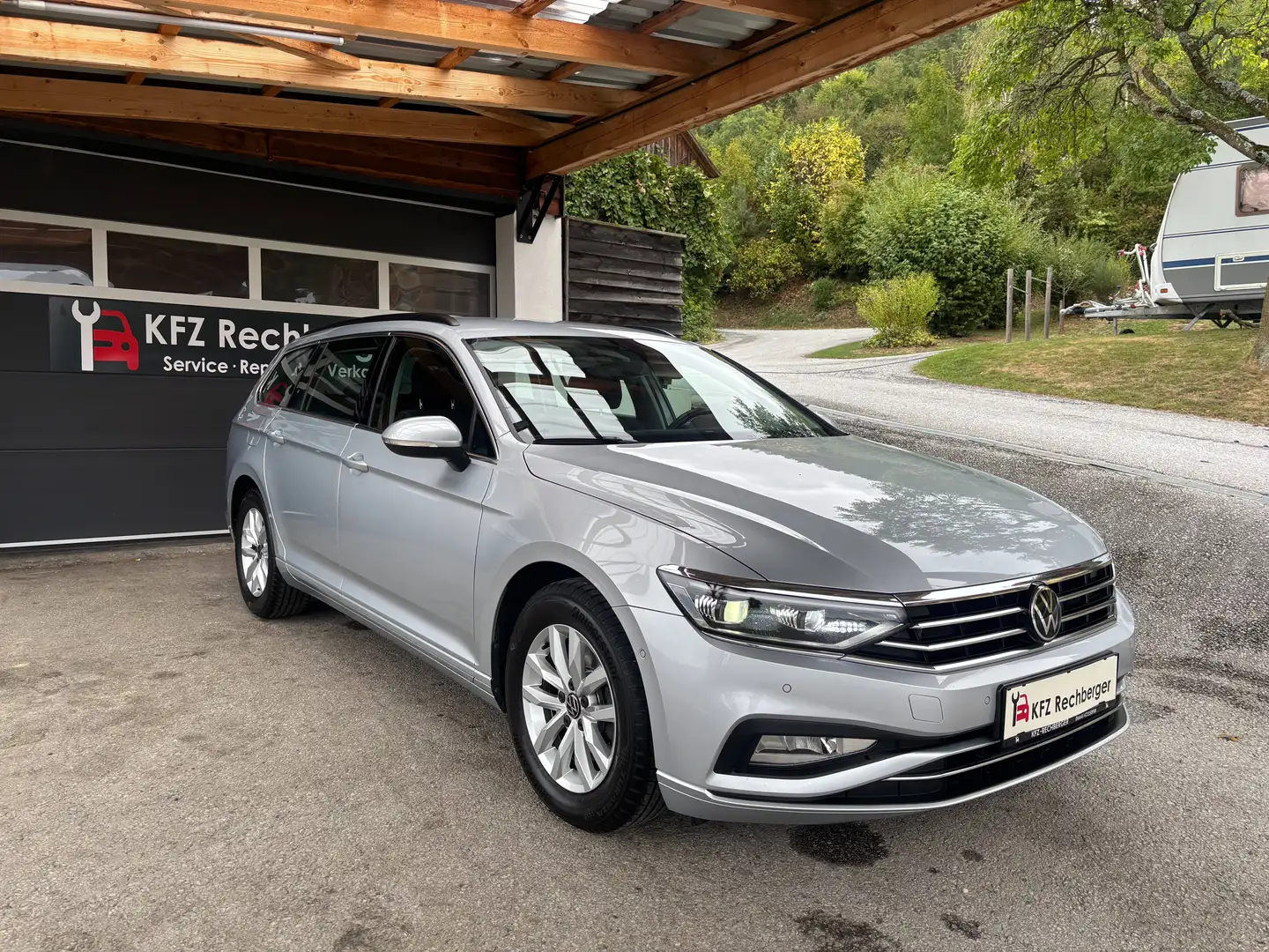 Volkswagen Passat Variant Business Silber - 1