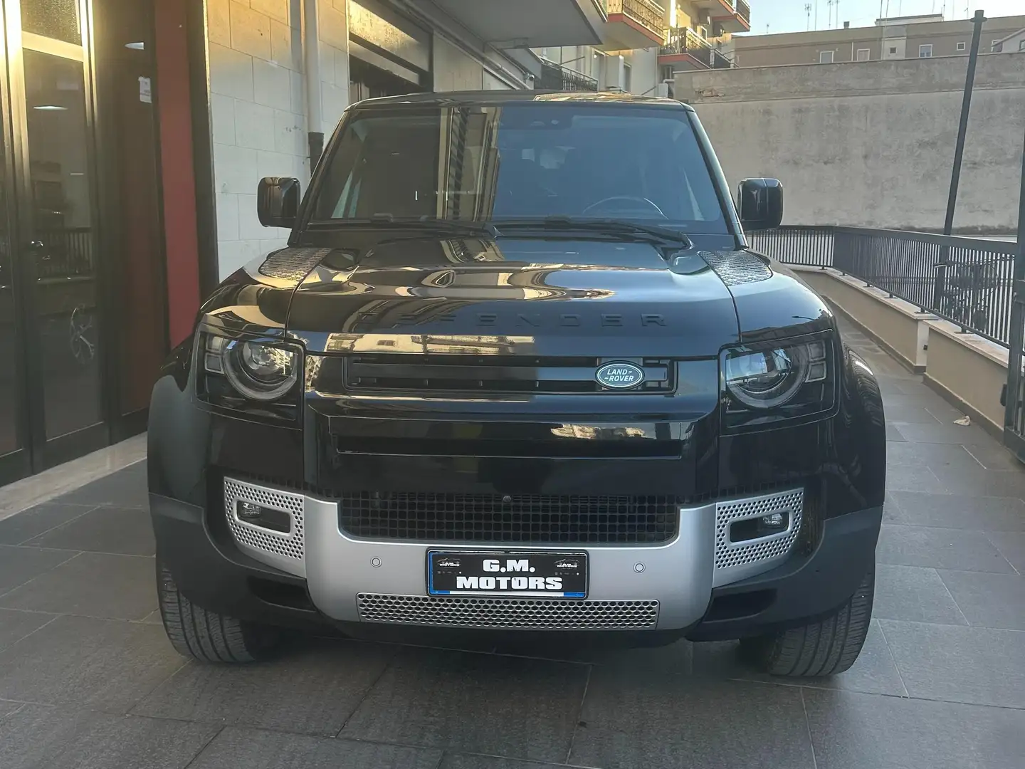 Land Rover Defender Defender 90 3.0d i6 mhev SE awd 200cv auto Schwarz - 2