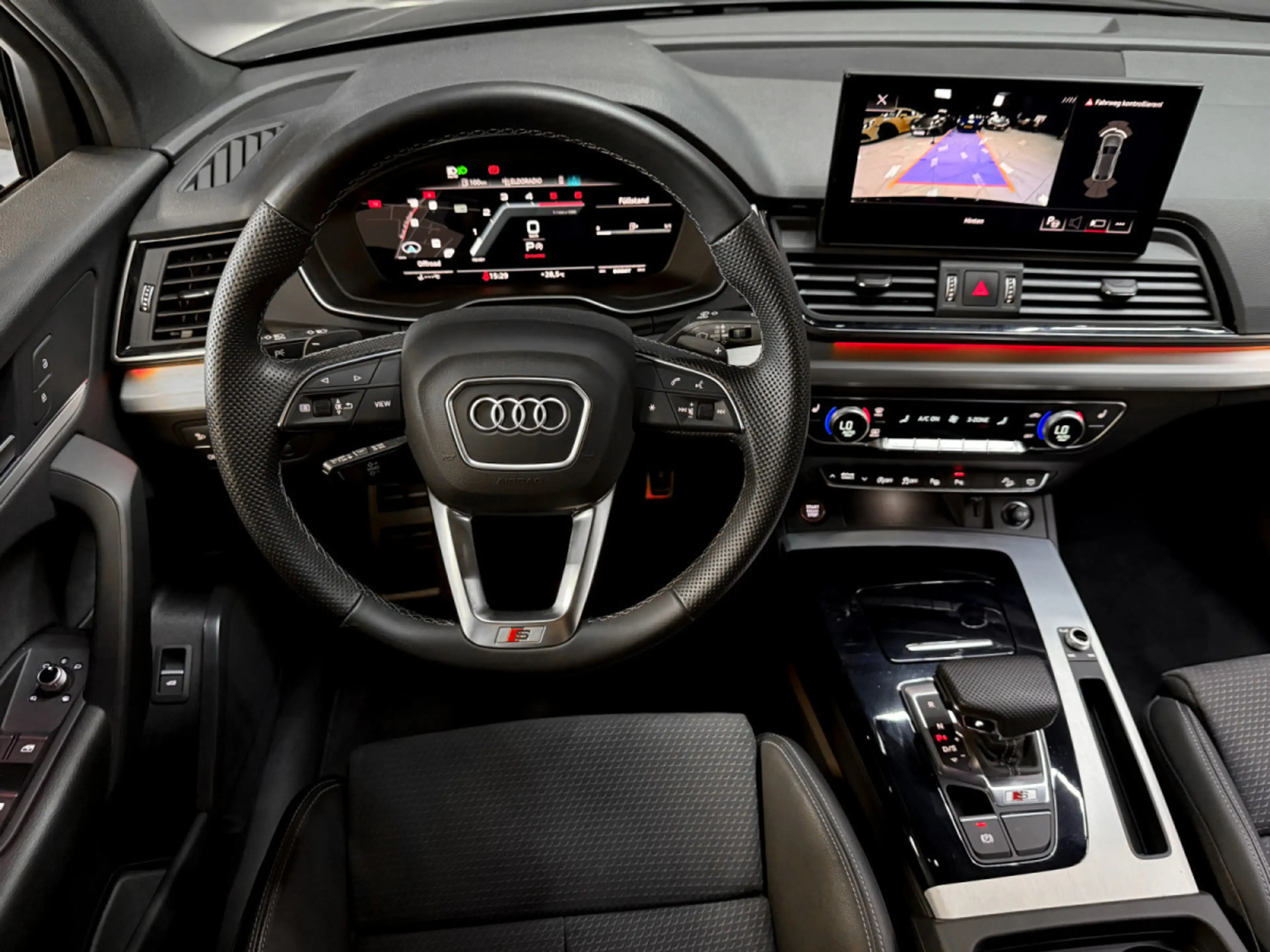 Audi SQ5 Sportback 3.0 TDI quattro — photo 14