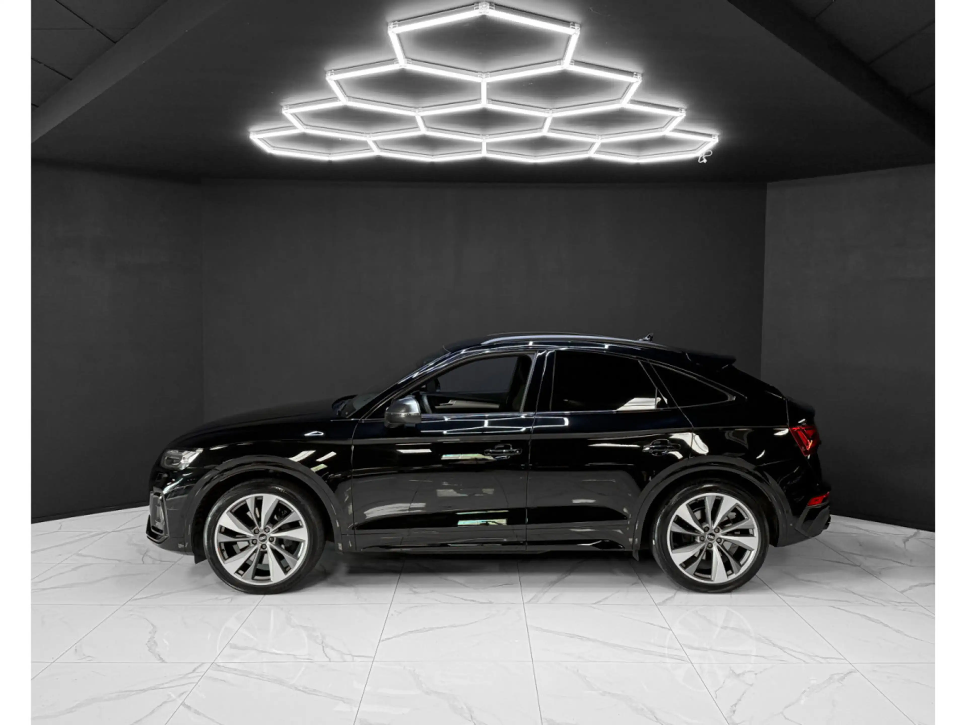 Audi SQ5 Sportback 3.0 TDI quattro — photo 2
