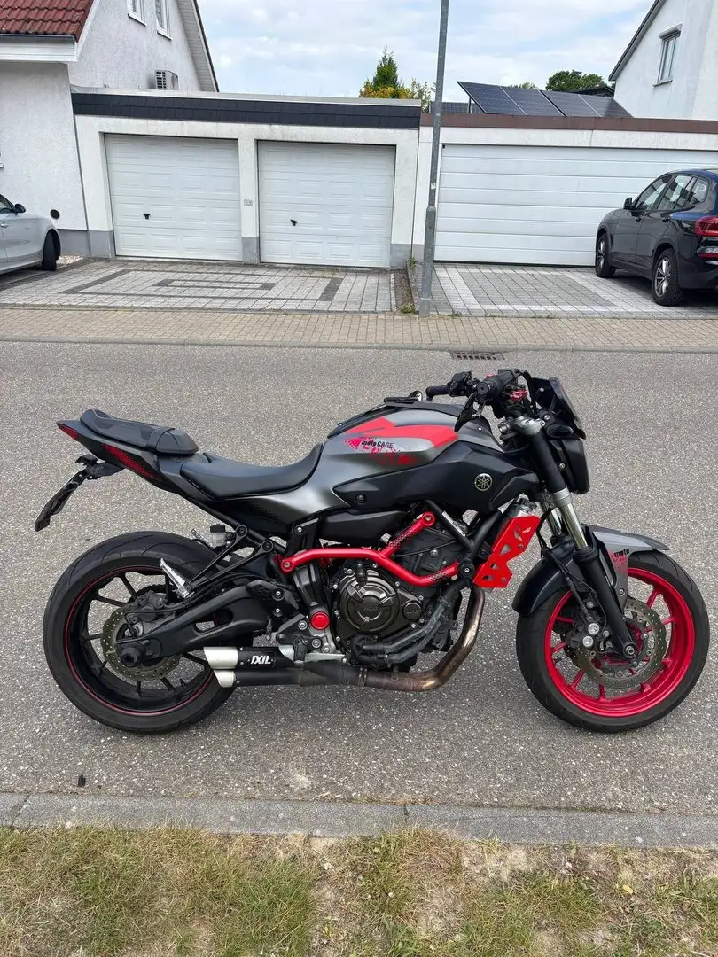 Yamaha MT-07 Moto Cage Edition Schwarz - 1