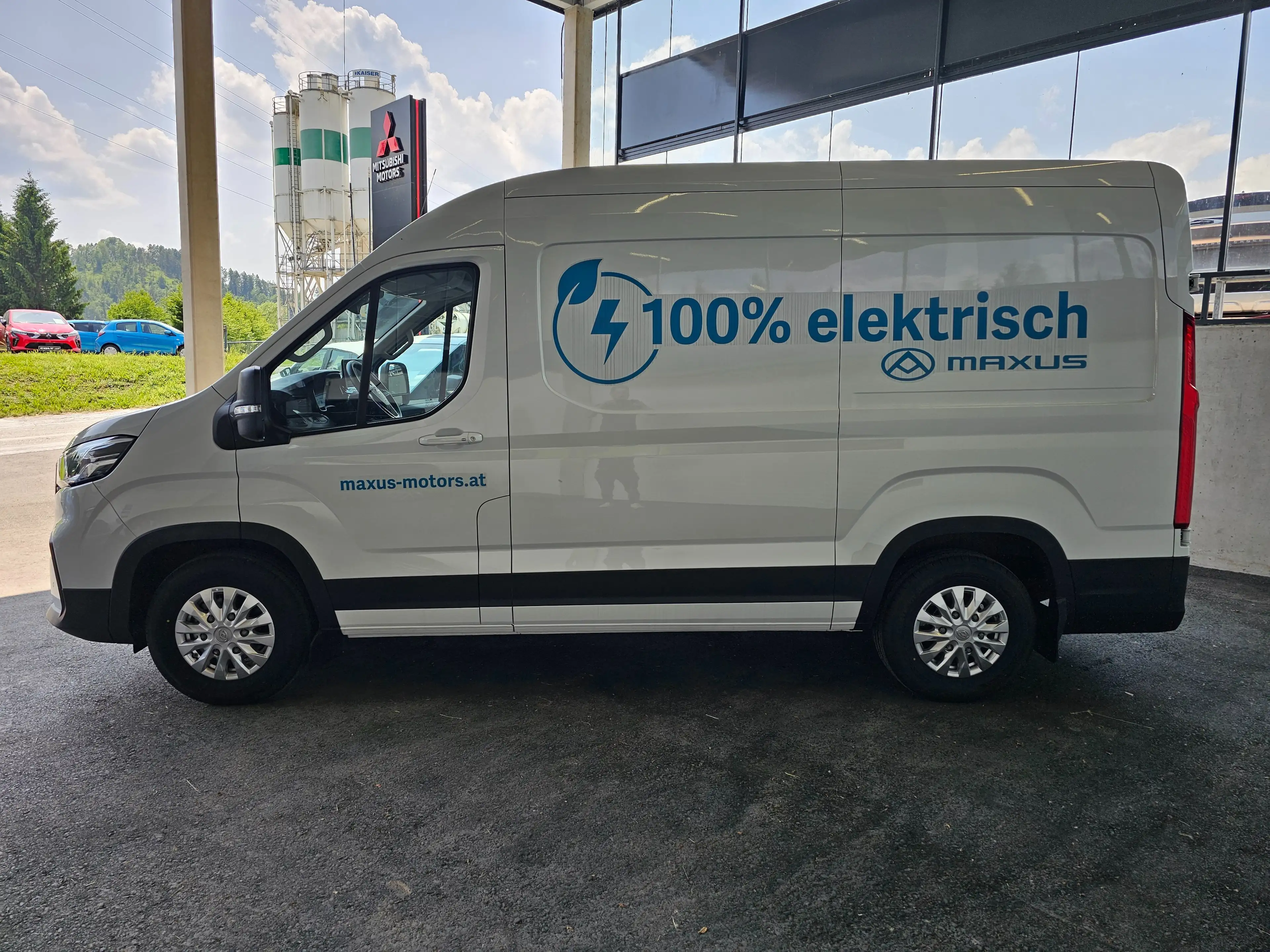 Maxus eDeliver 9 Kasten 72kWh L2H2 — photo 3