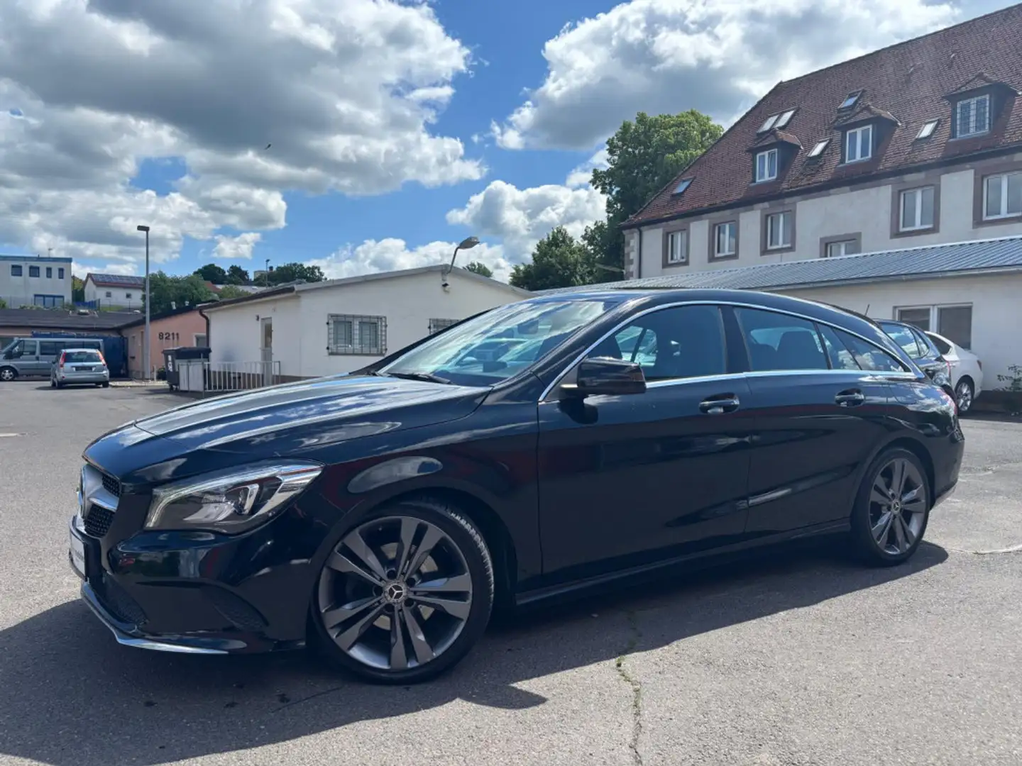 Mercedes-Benz CLA 180 -NAVI-LED-KAMERA-TOTW.- Noir - 1