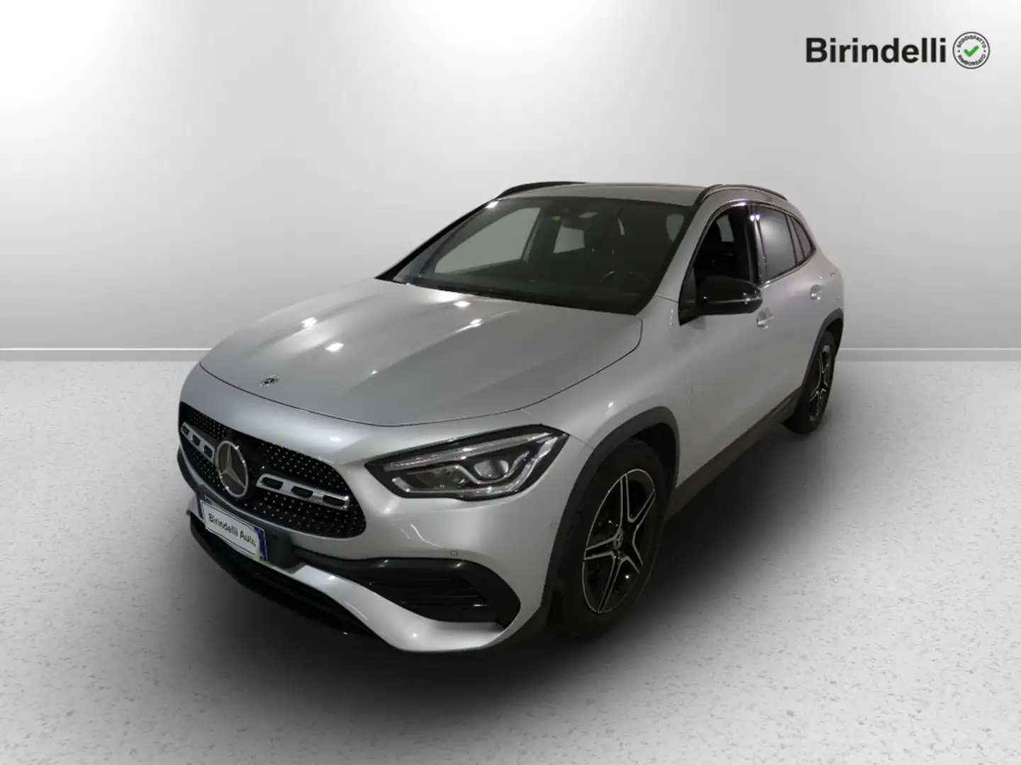 Mercedes-Benz GLA 180 d Automatic Premium Argent - 1