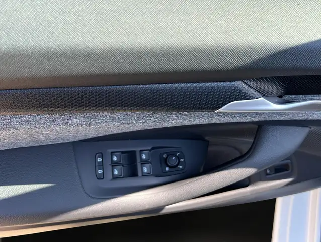 Skoda Superb view 4