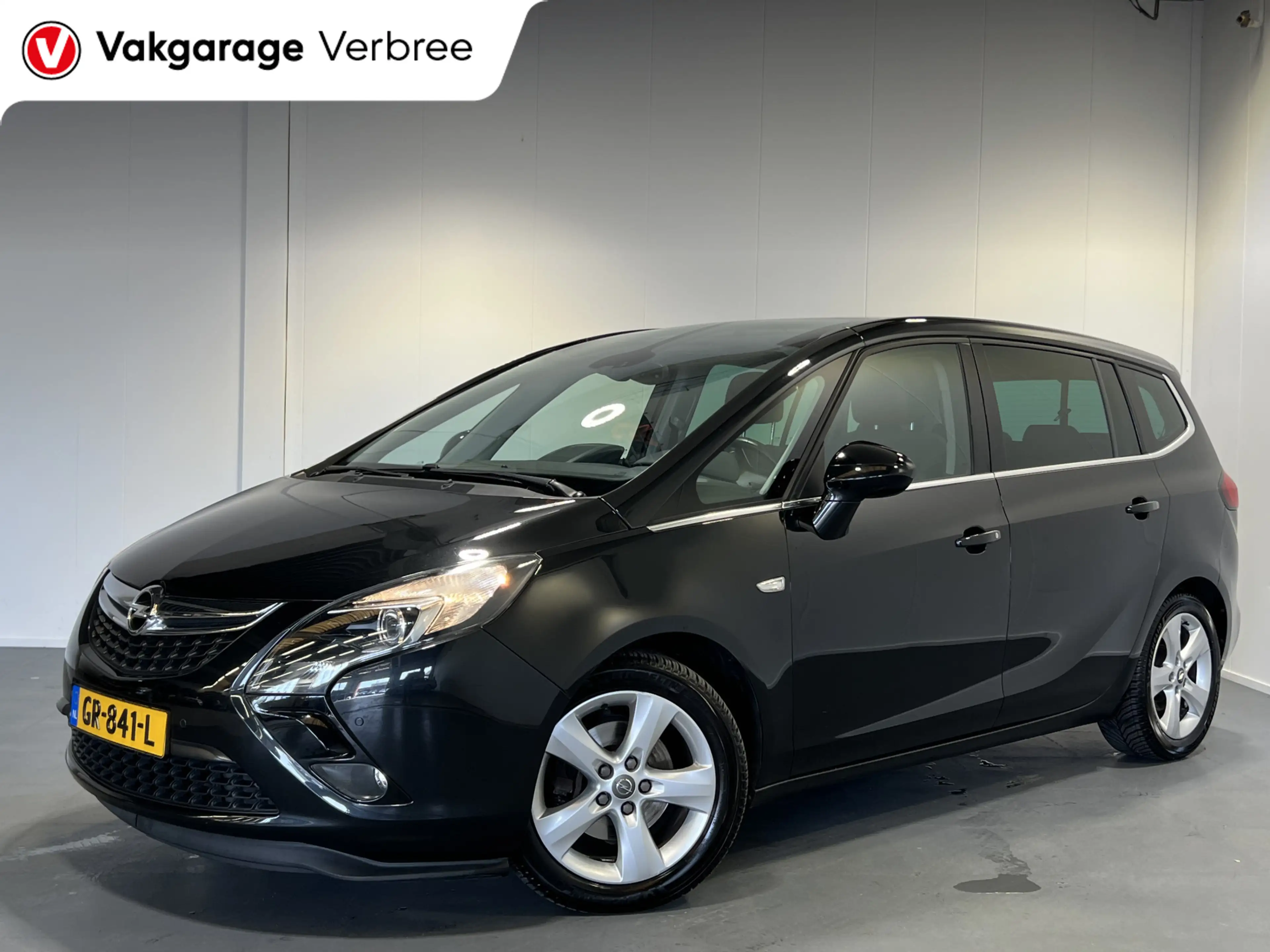 Opel Zafira Tourer 1.4 Cosmo 7p. | Lichtmetalen Velgen 17" | Cruise C