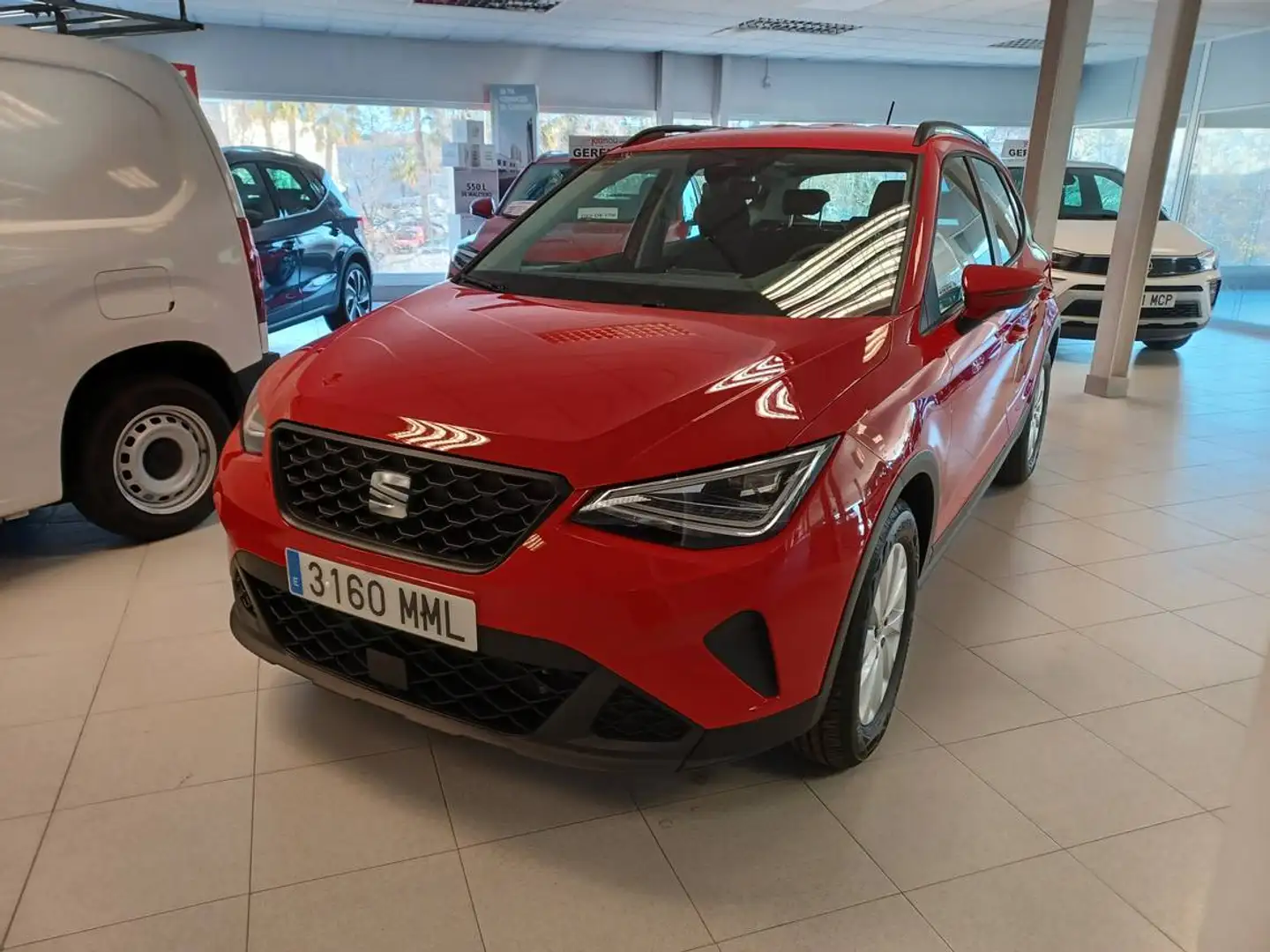 SEAT Arona 1.0 TSI S&S Style XM 110 Rouge - 1