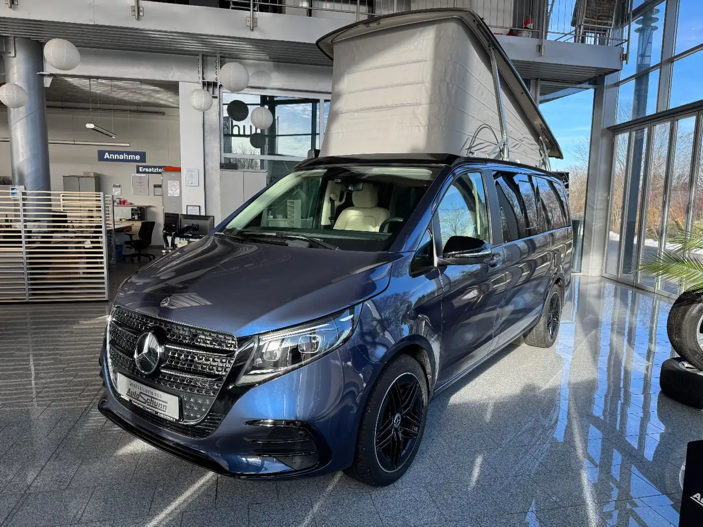 Mercedes-Benz V 300 d 4MATIC Marco Polo+AMG+AIRMATIC+Night Blau - 1