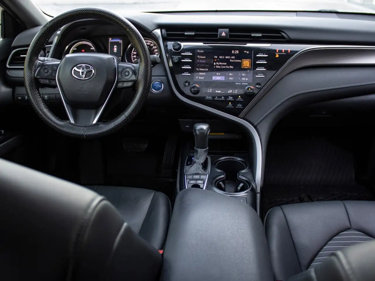 Toyota Camry снимка Toyota Camry