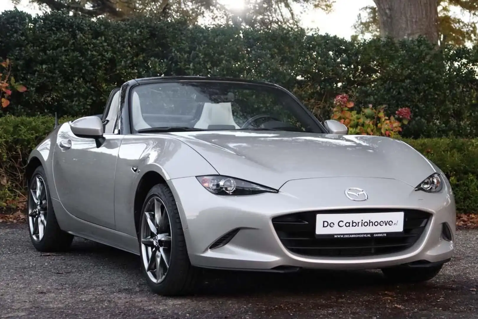Mazda MX-5 ND 2.0l SkyActiv-G 184 GT-M Platinum Quartz Metall Zilver - 1