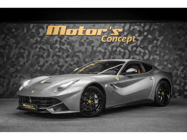 Ferrari F12 6.3 V12 - GRIGIO TITANIO