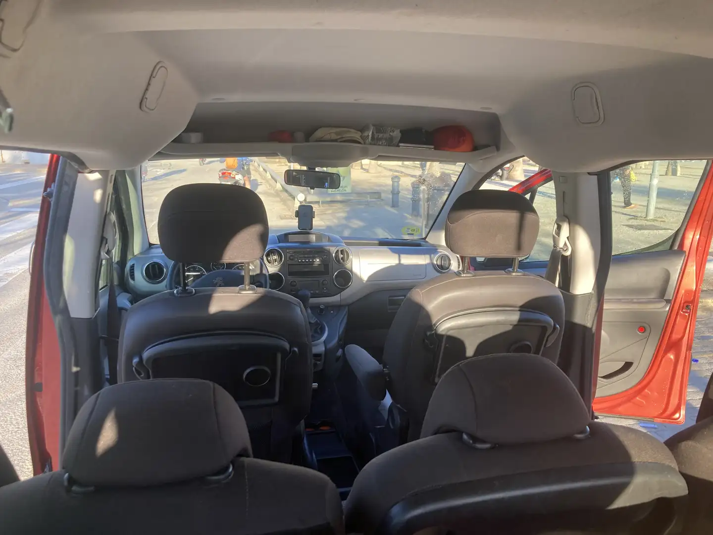 Peugeot Partner Tepee 1.6HDI Outdoor 110 - 2