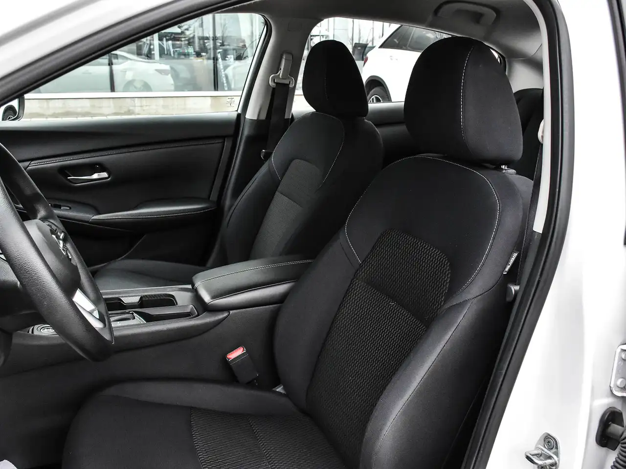 Nissan Sentra снимка Nissan Sentra