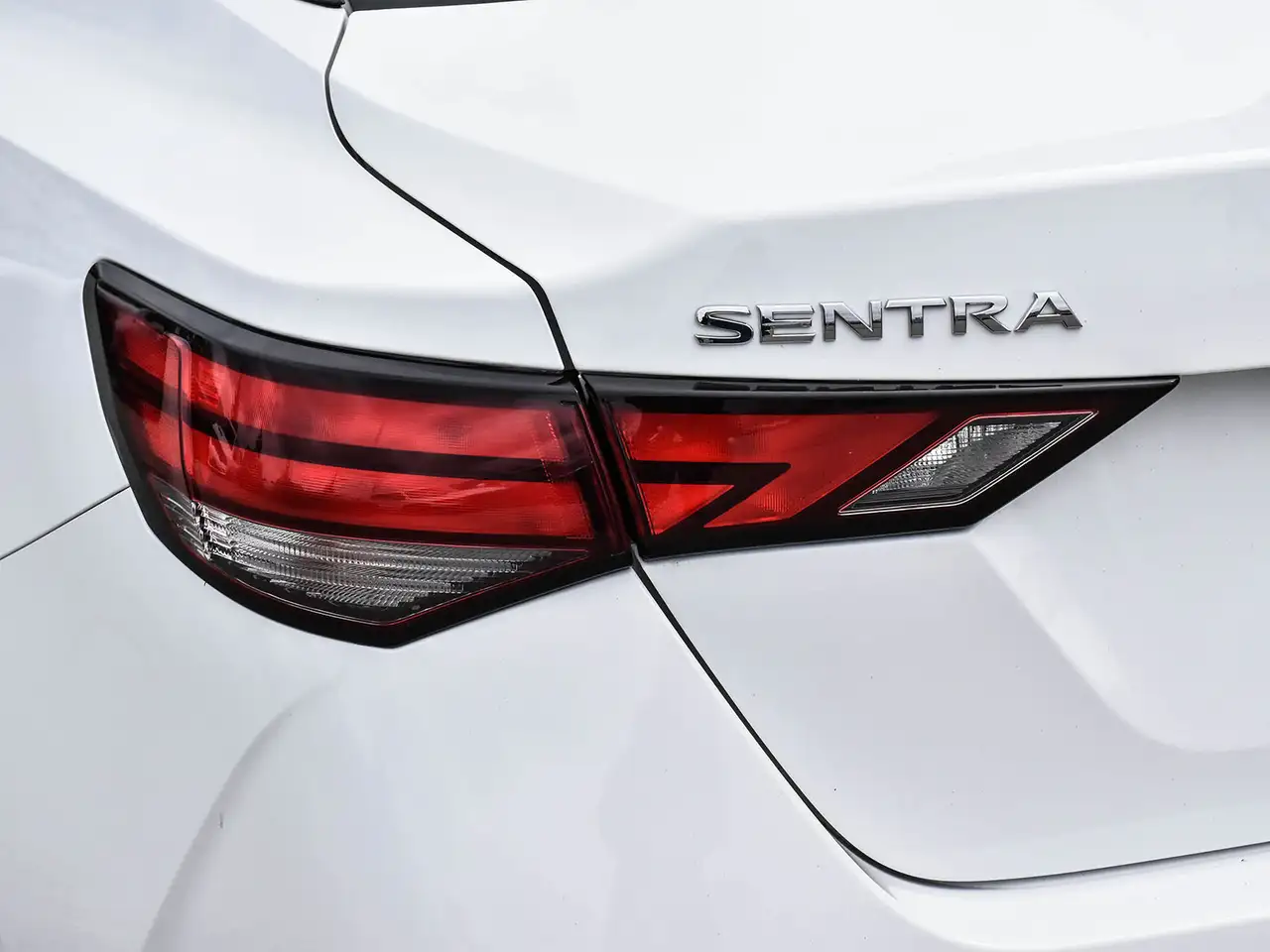 Nissan Sentra снимка Nissan Sentra