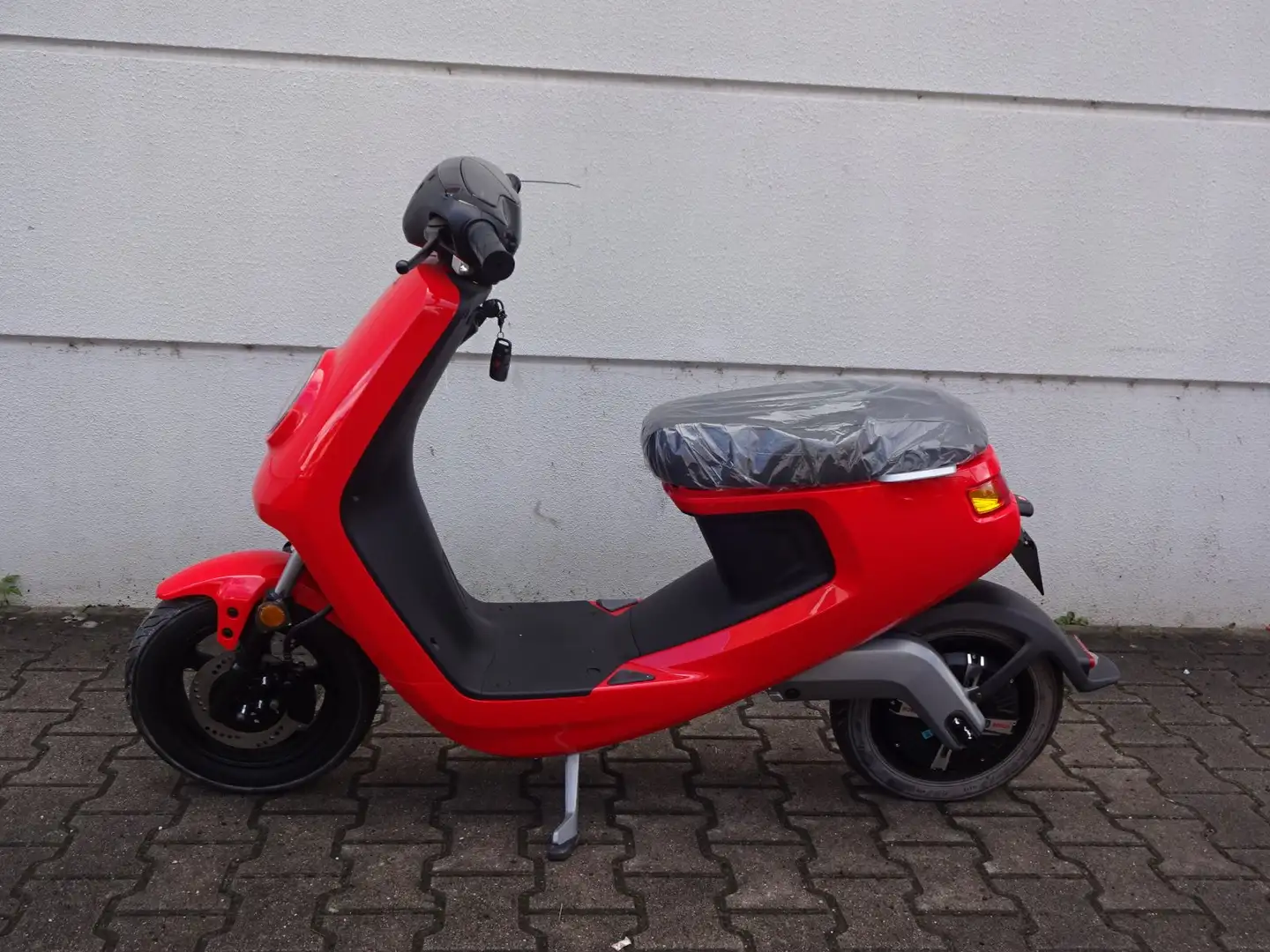 Niu MQi Pro 45km/h 1200W ( !! Hammerpreis !!) Standard Ran Rood - 2