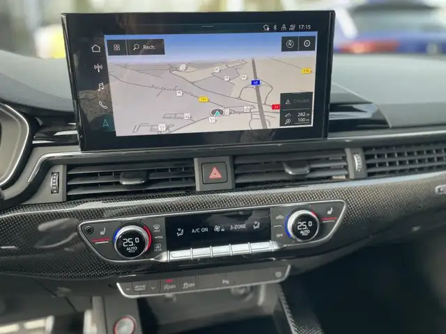 Audi S4 Avant view 9