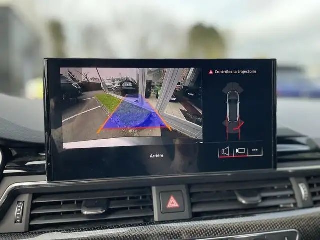 Audi S4 Avant view 11