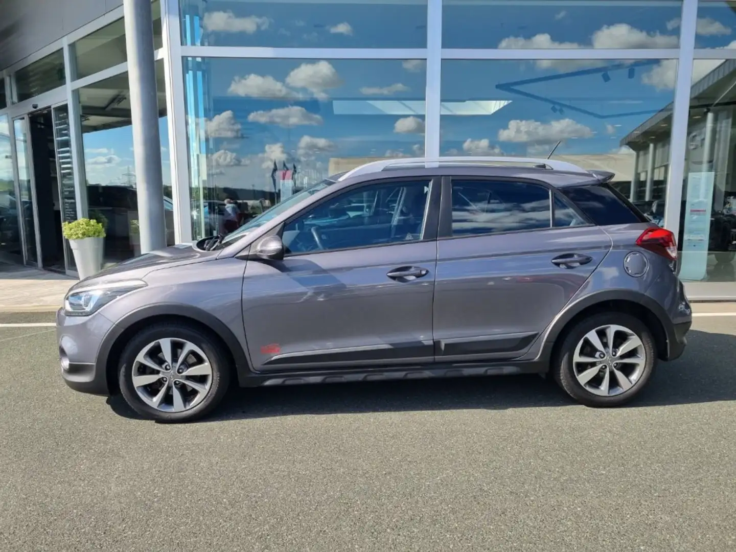 Hyundai i20 Active GB Edition 25 1,0 T-GDi 551ja Silber - 2