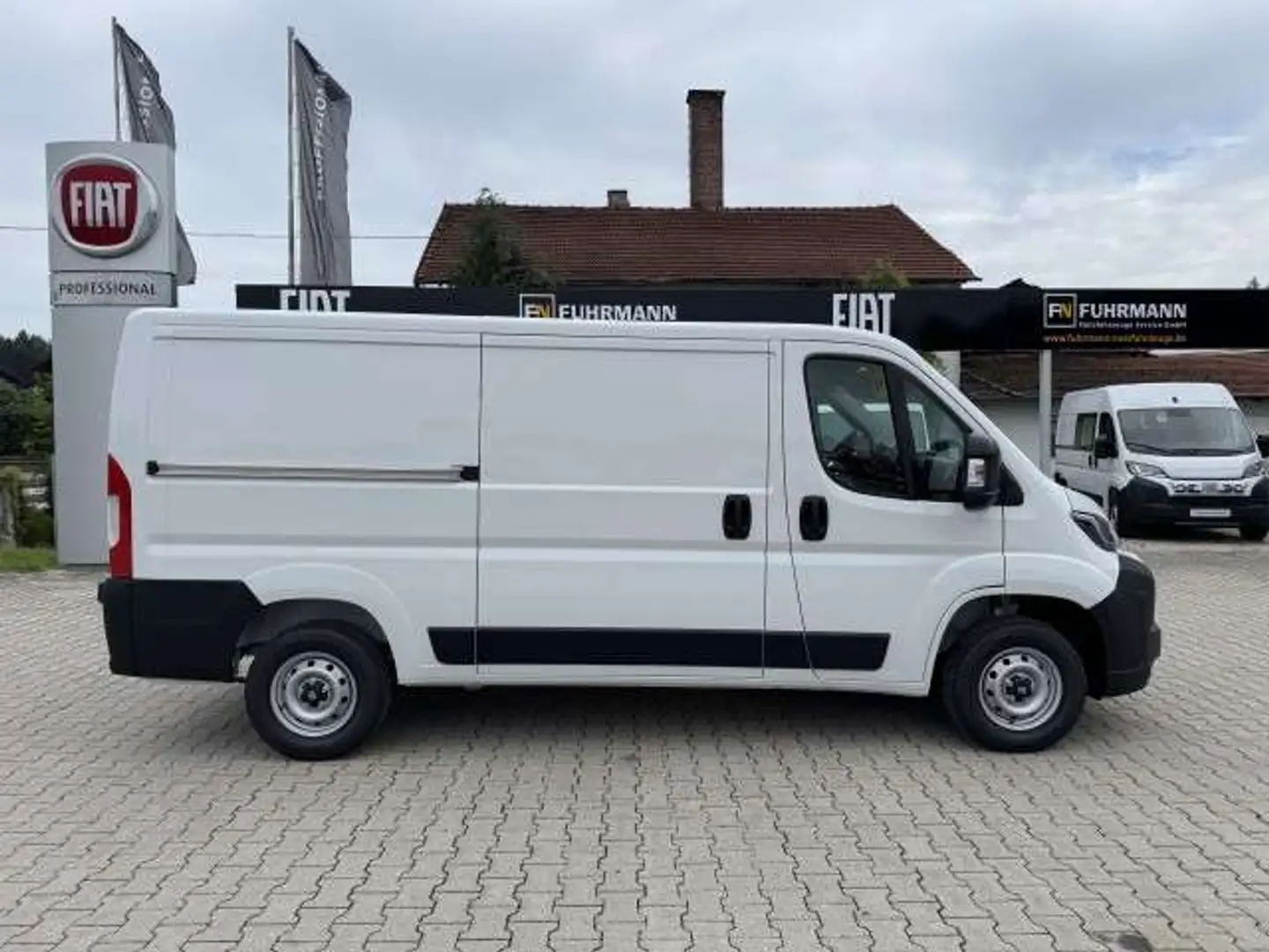 Fiat Ducato KASTENWAGEN 33 L2H1 140MT Blanc - 2