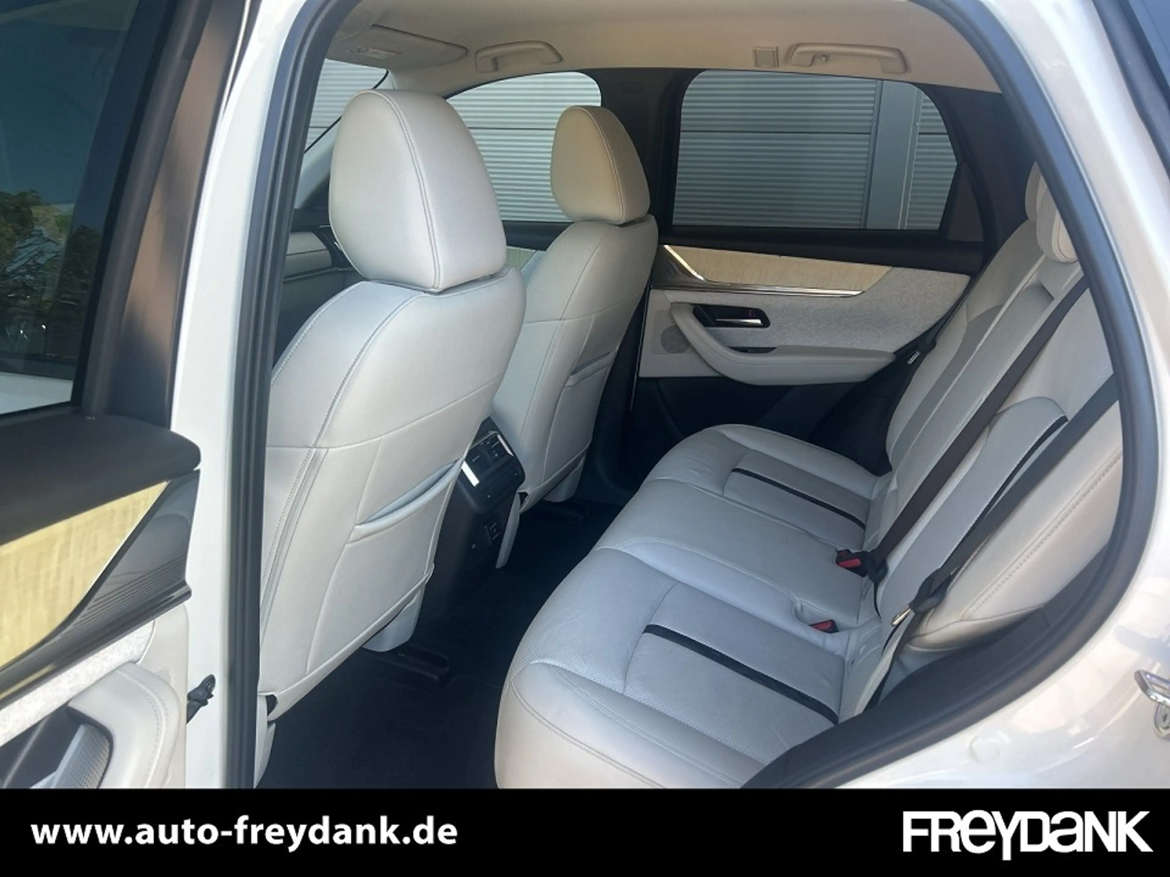 Mazda CX-60 2.5L e-Skyactiv PHEV TAKUMI CON-P DRIVER-P. COMFOR — photo 11
